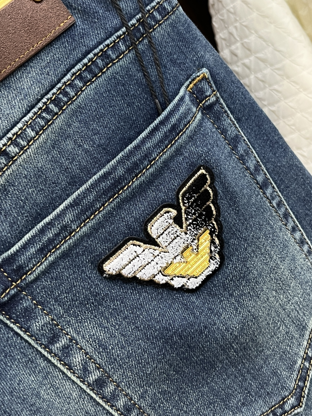 Armani Jeans M