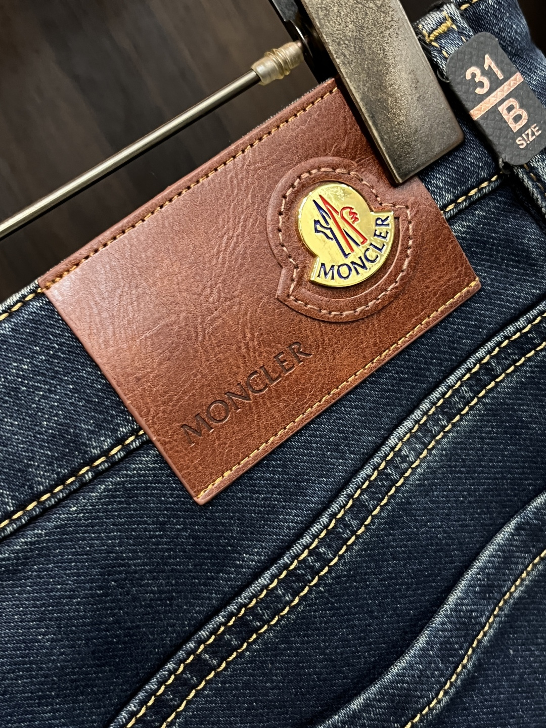 Moncler Jeans M-l