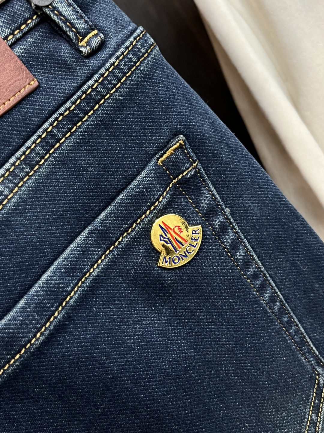 Moncler Jeans M-l