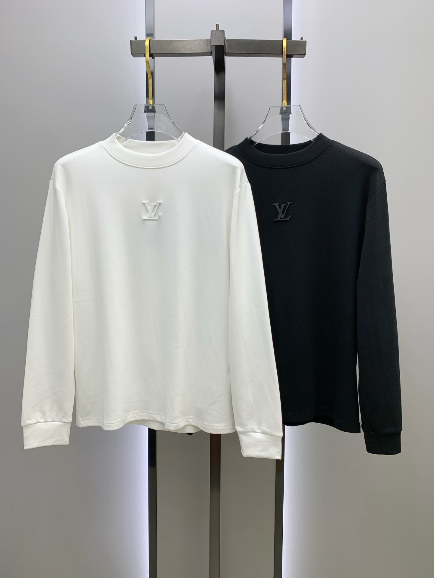 Louis Vuitton Basic Clothing S-l-xl