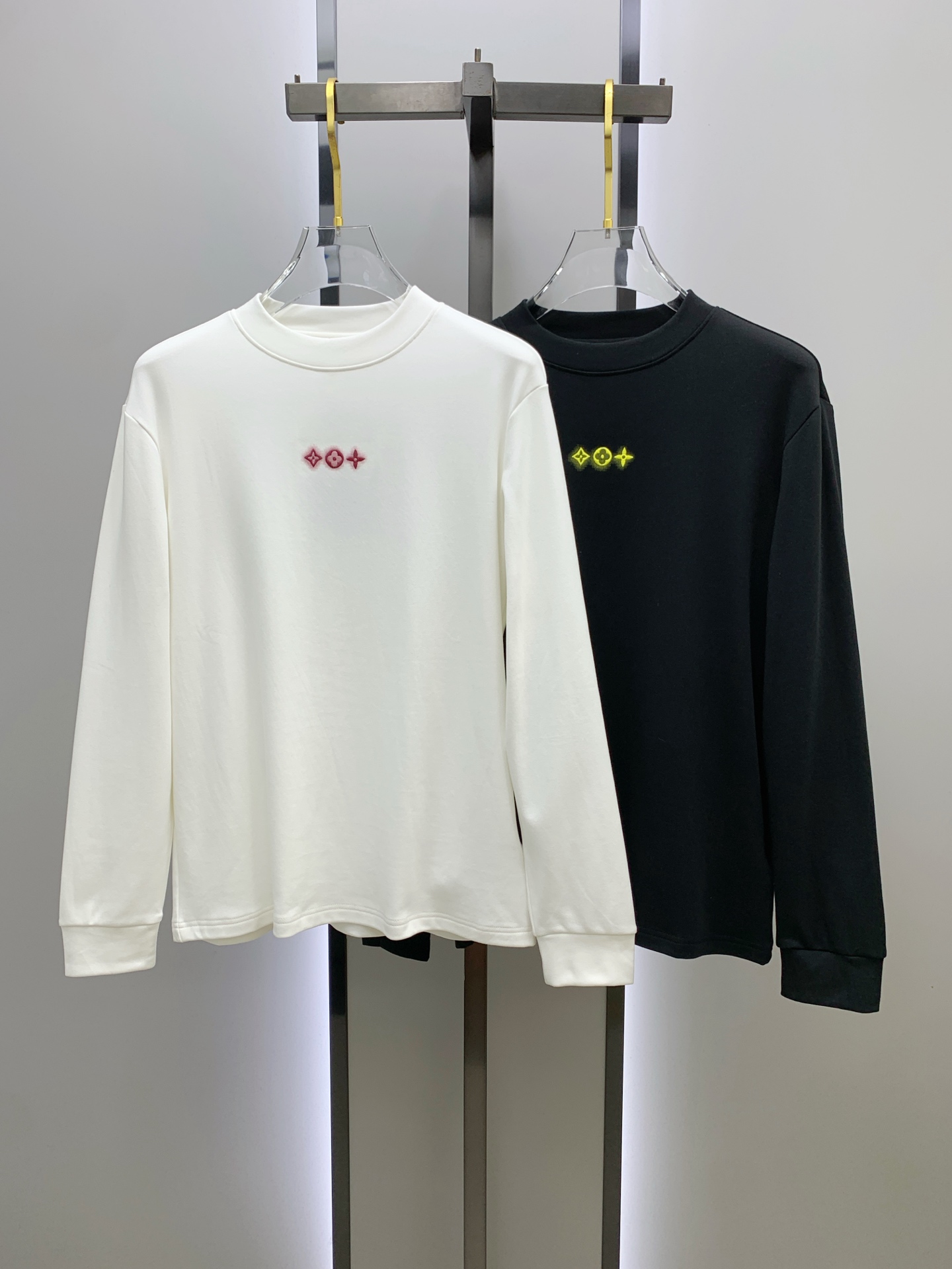 Louis Vuitton Basic Clothing S-l-xl