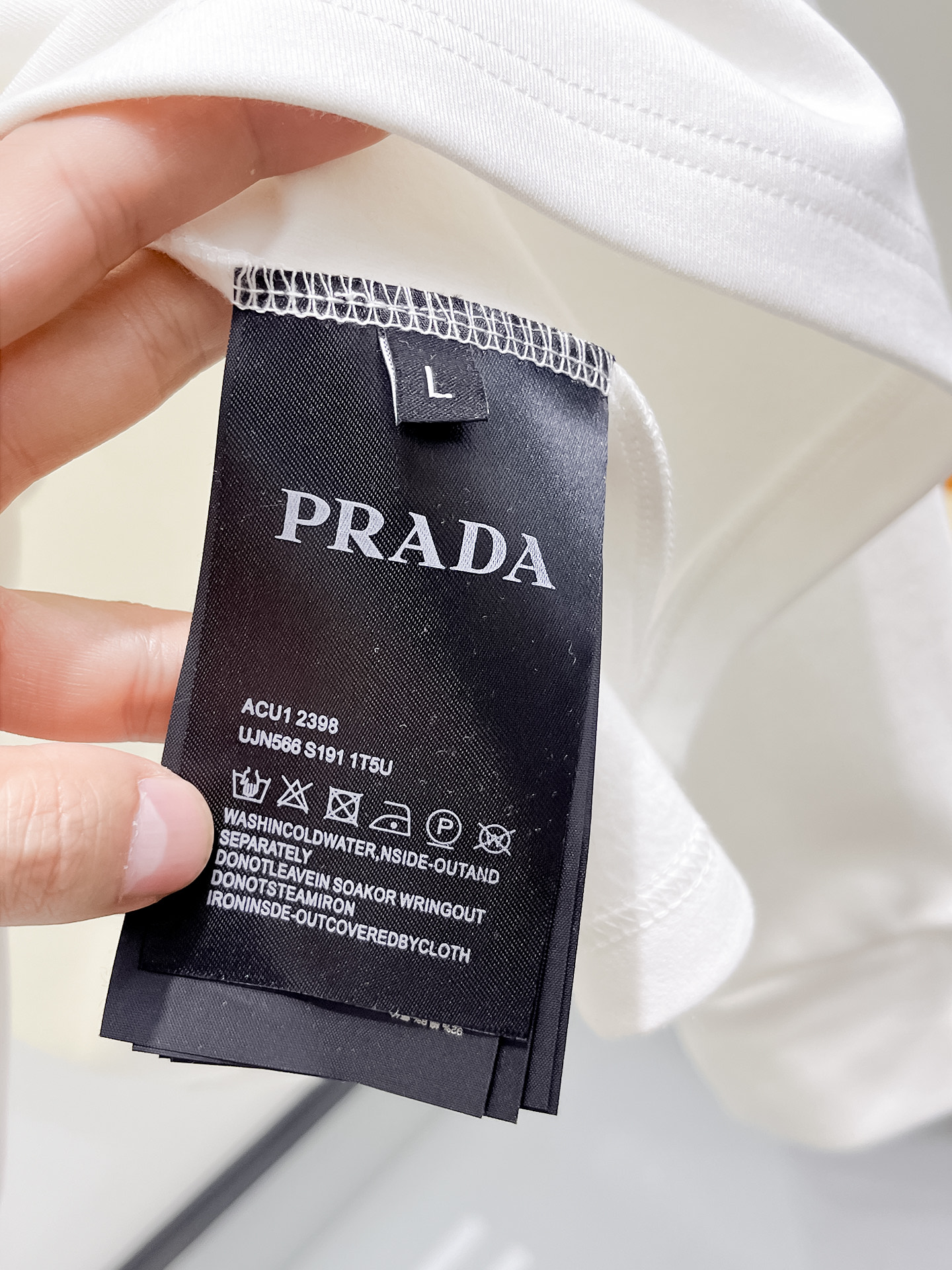Prada Basic Clothing S-xl