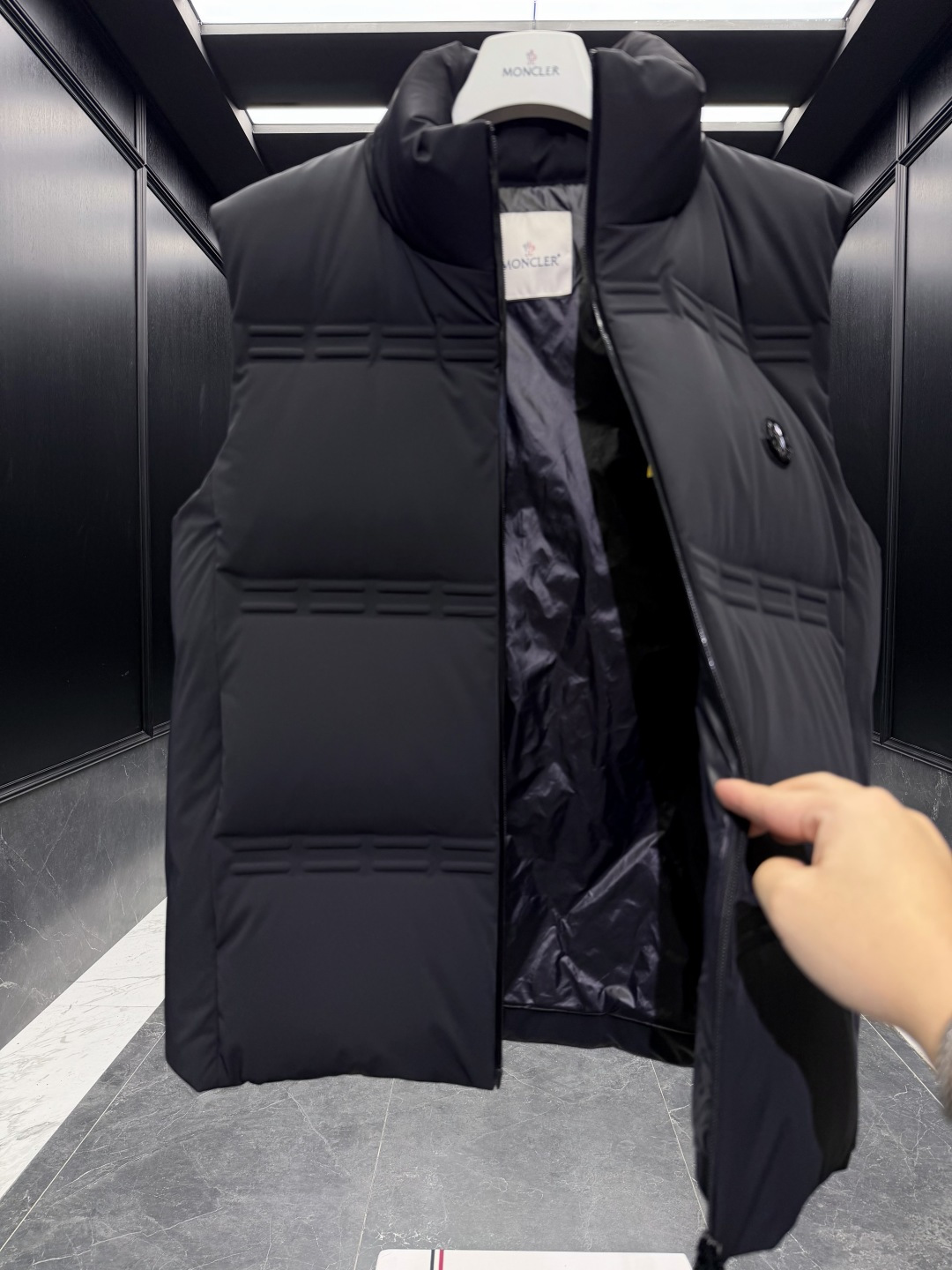 Moncler Female Down Vest Black S-m-l