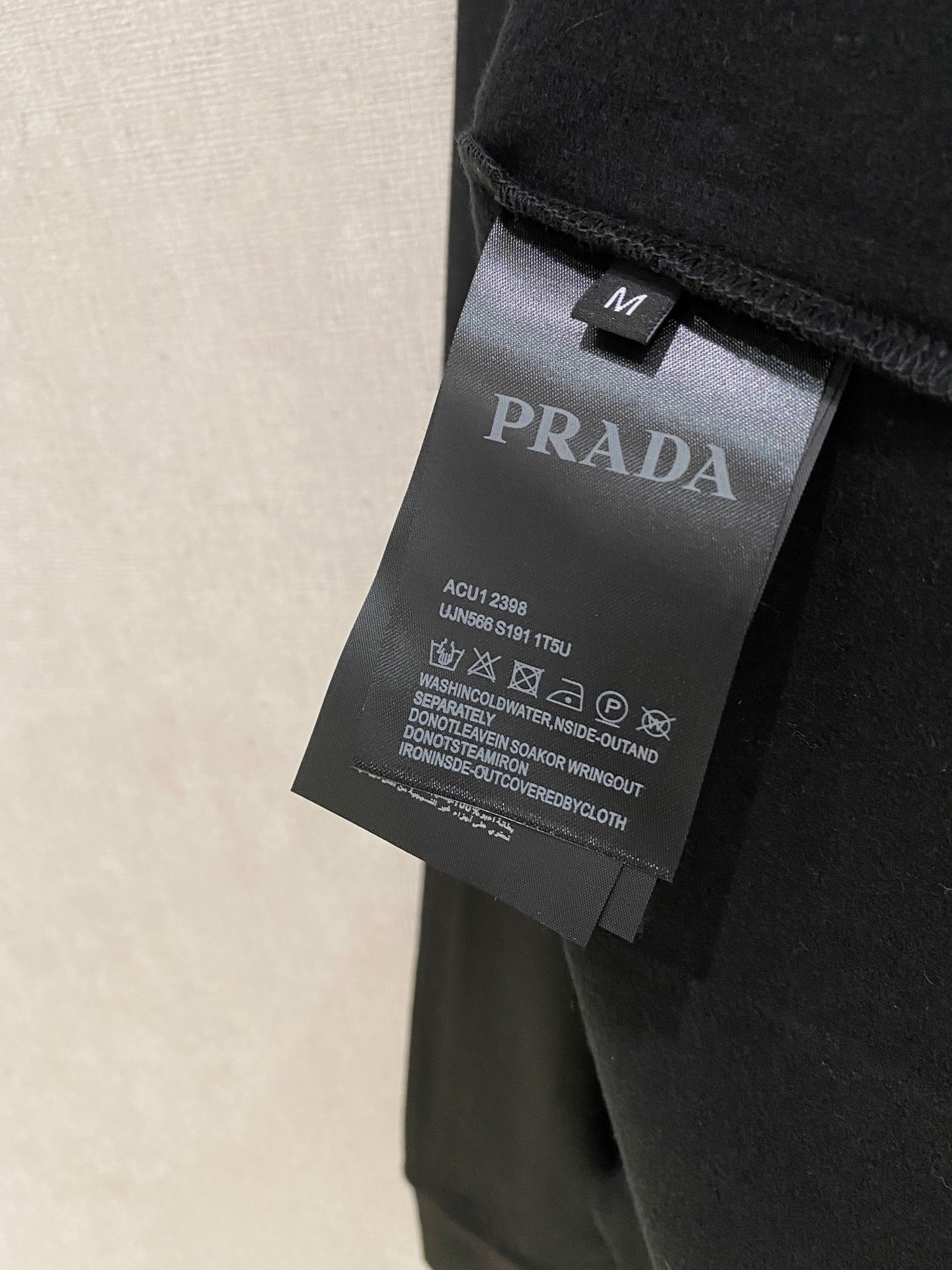 Prada Basic Clothing S-xl