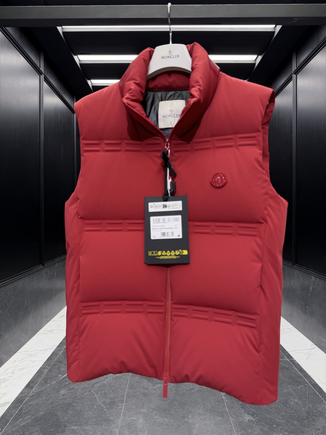 Moncler Female Down Vest Black S-m-l