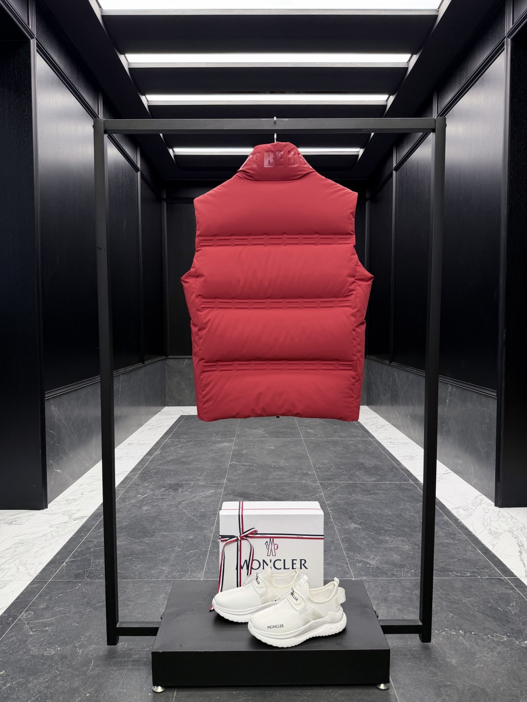 Moncler Female Down Vest Black S-m-l