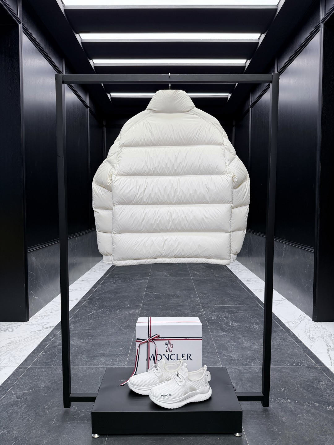 Moncler Male Down Jacket Goose Down Black S-m-l