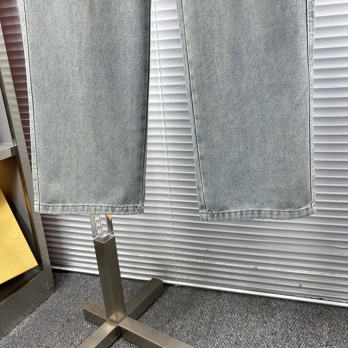 Louis Vuitton Male Jeans S-l
