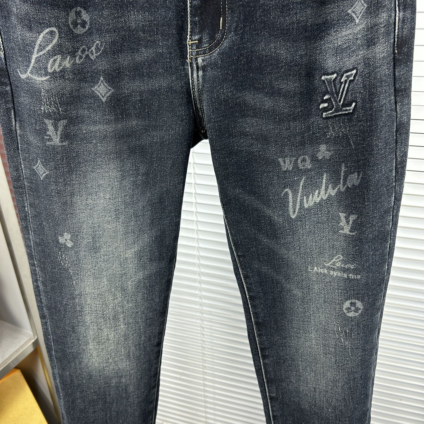 Louis Vuitton Male Jeans Fleece Lined S-m-l