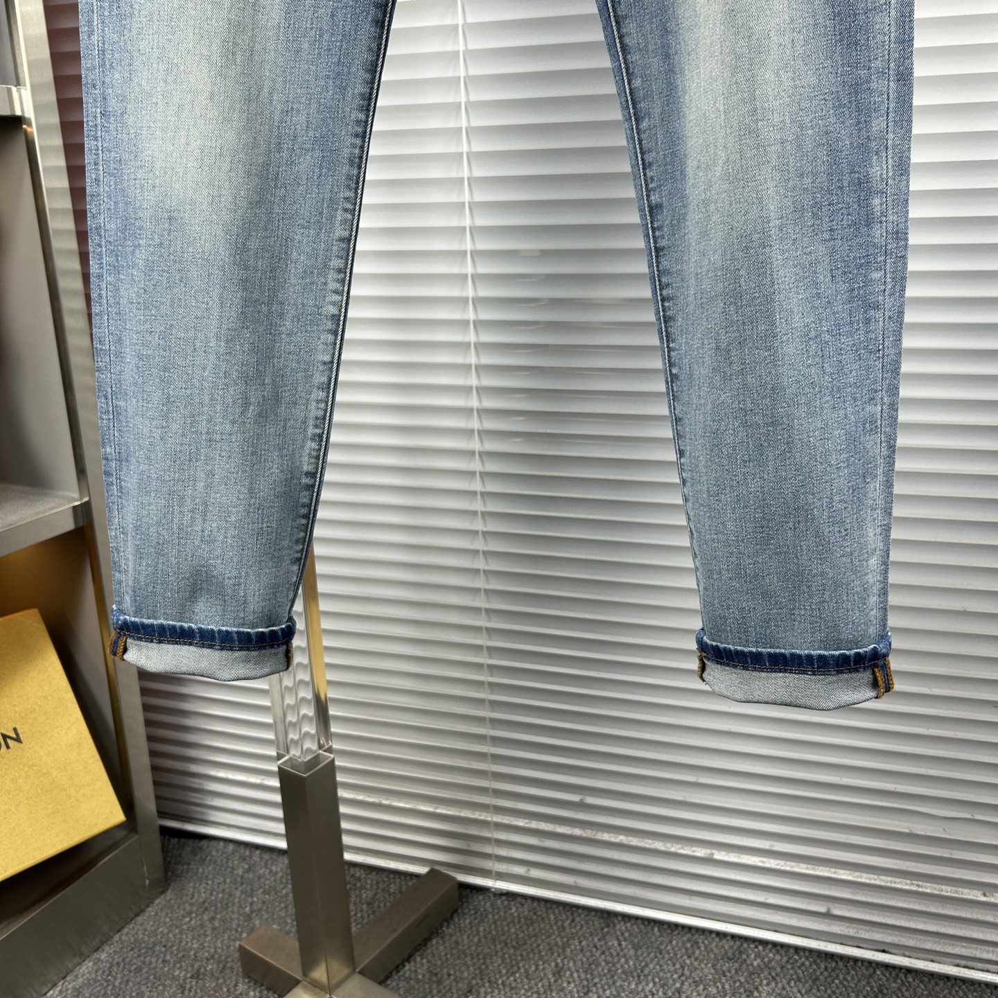 Louis Vuitton Male Jeans S-l