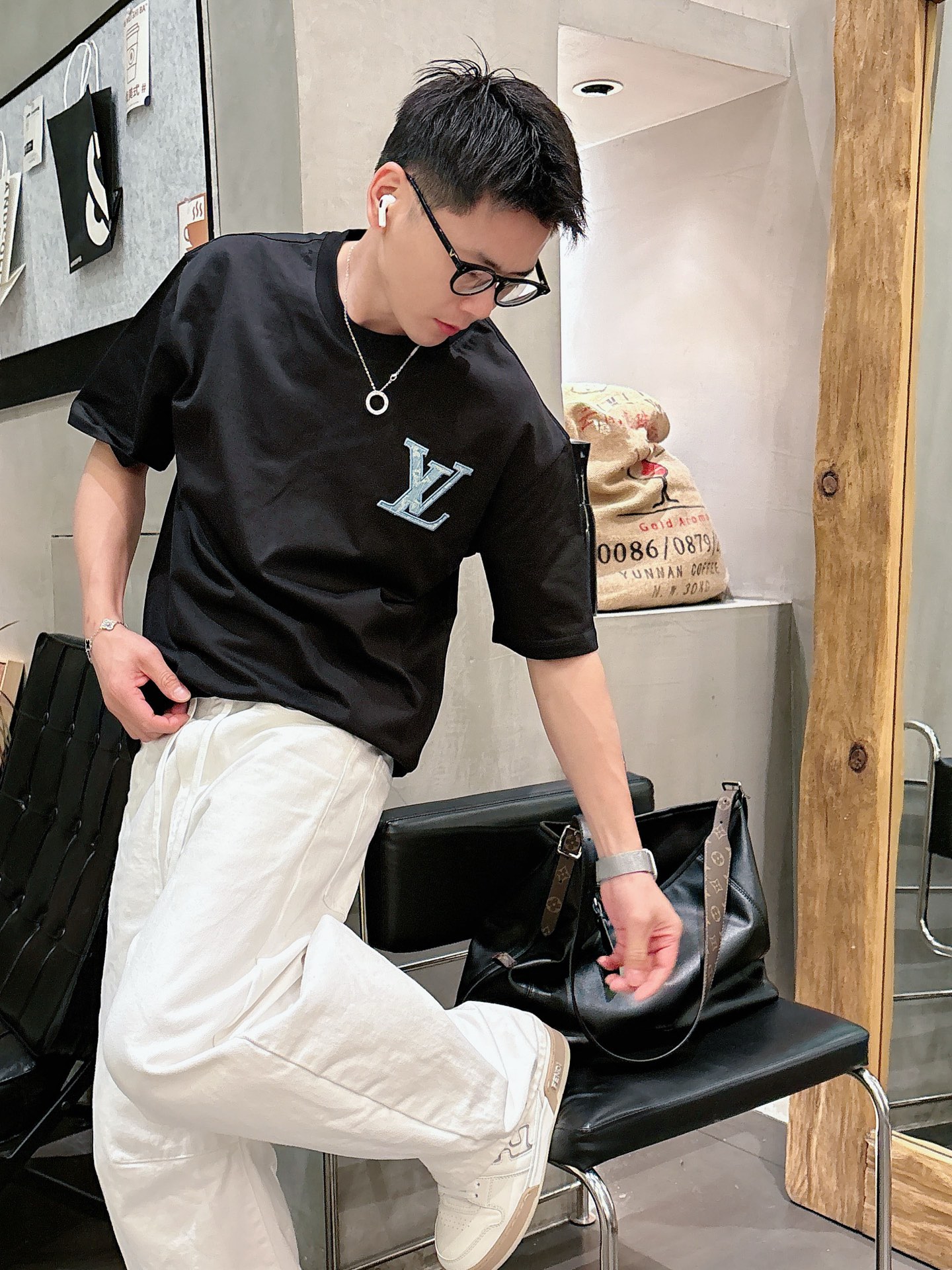 Louis Vuitton Basic Clothing Cotton Black M-l-xl