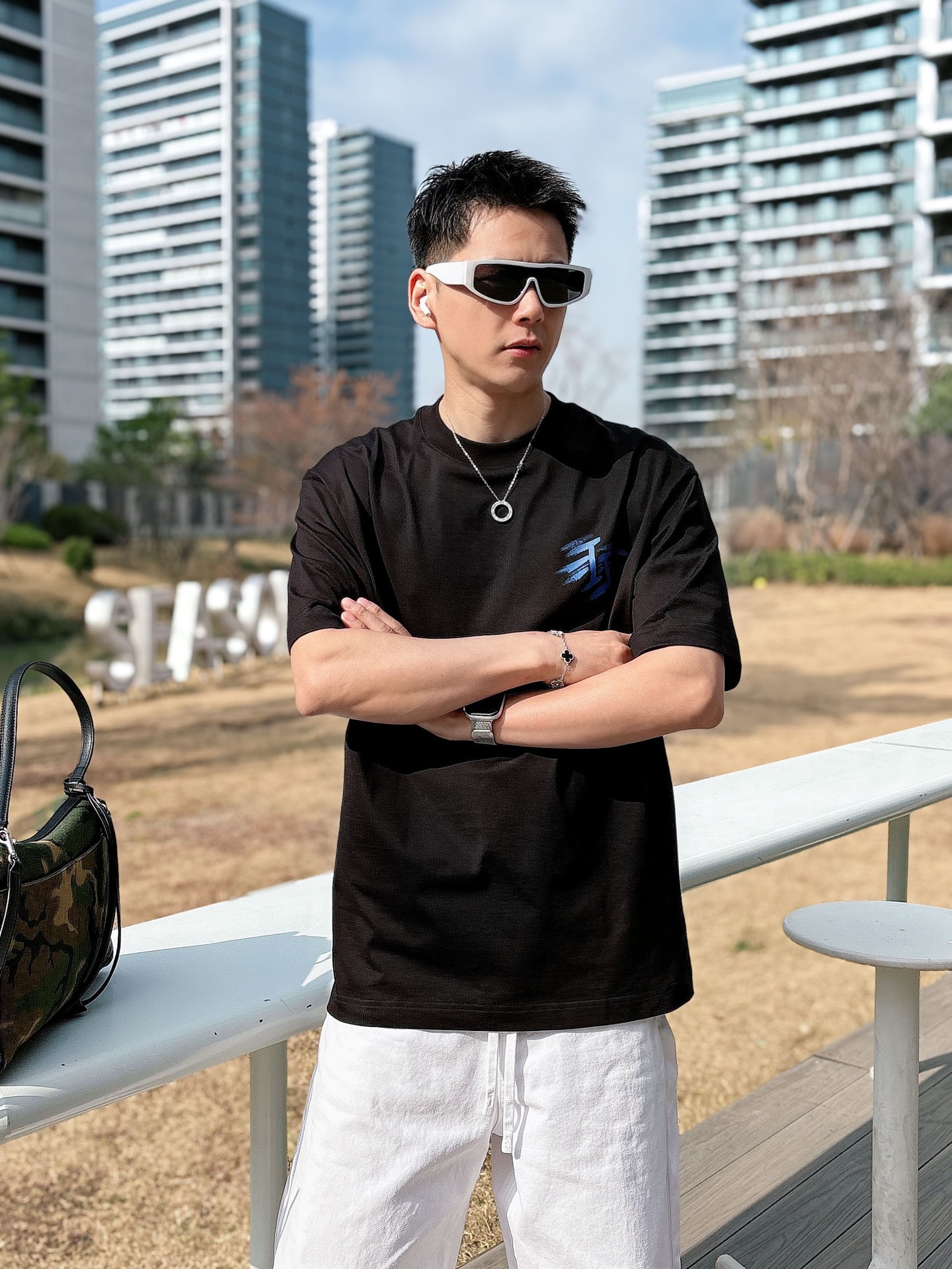 Louis Vuitton Basic Clothing Cotton Black M-l-xl