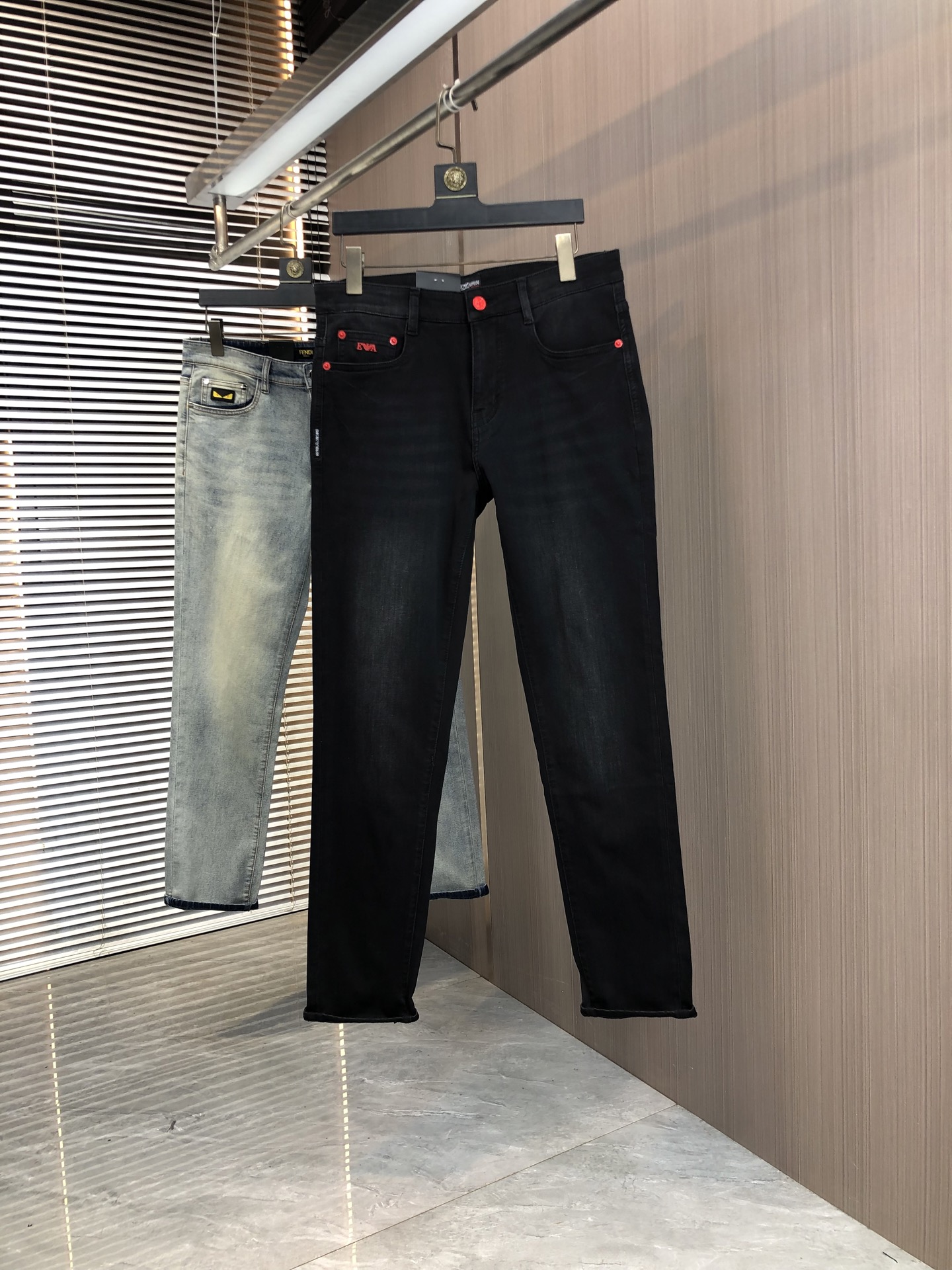 Armani Jeans Slim Fit M-l