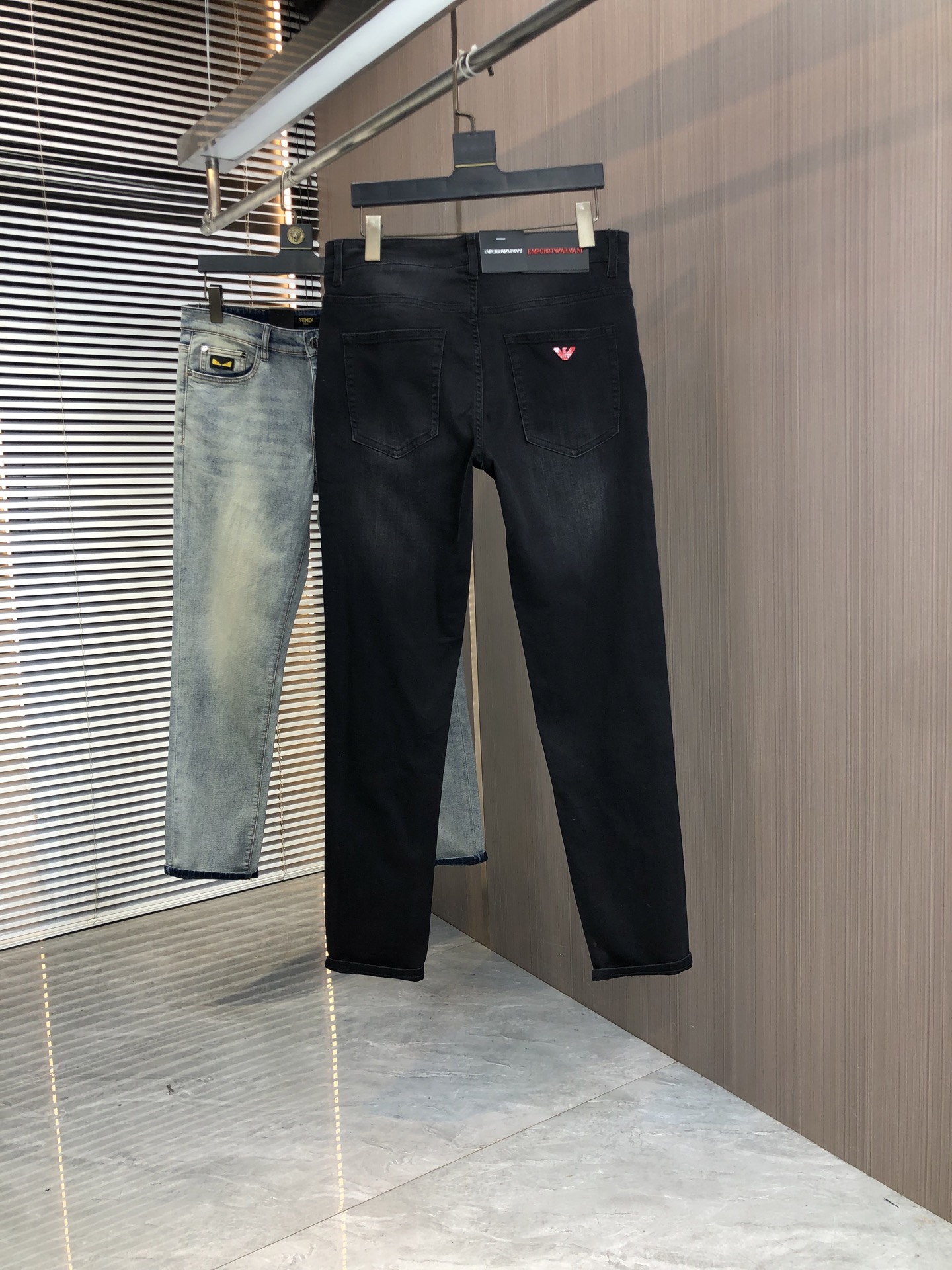 Armani Jeans Slim Fit M-l