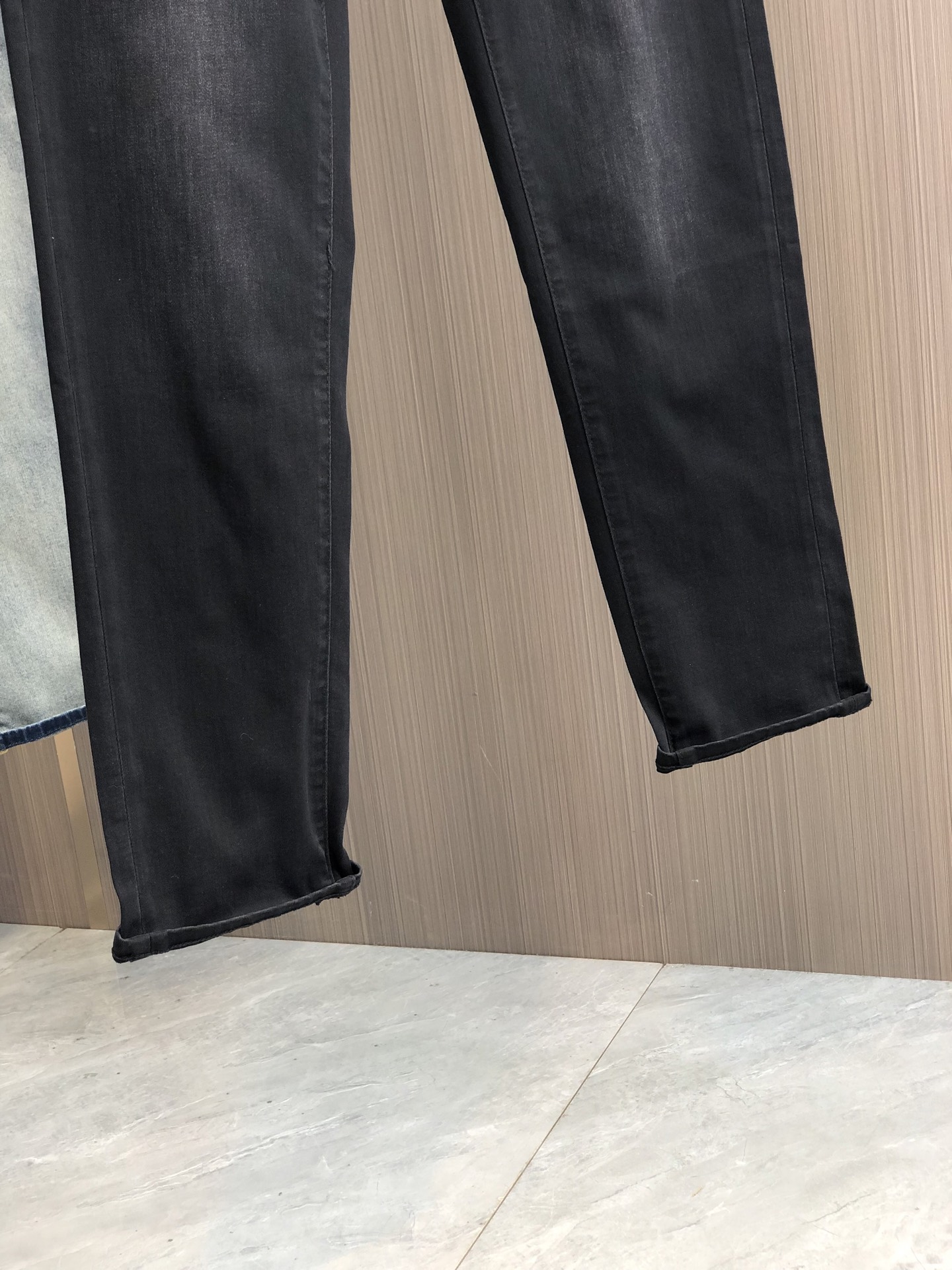 Armani Jeans Slim Fit M-l
