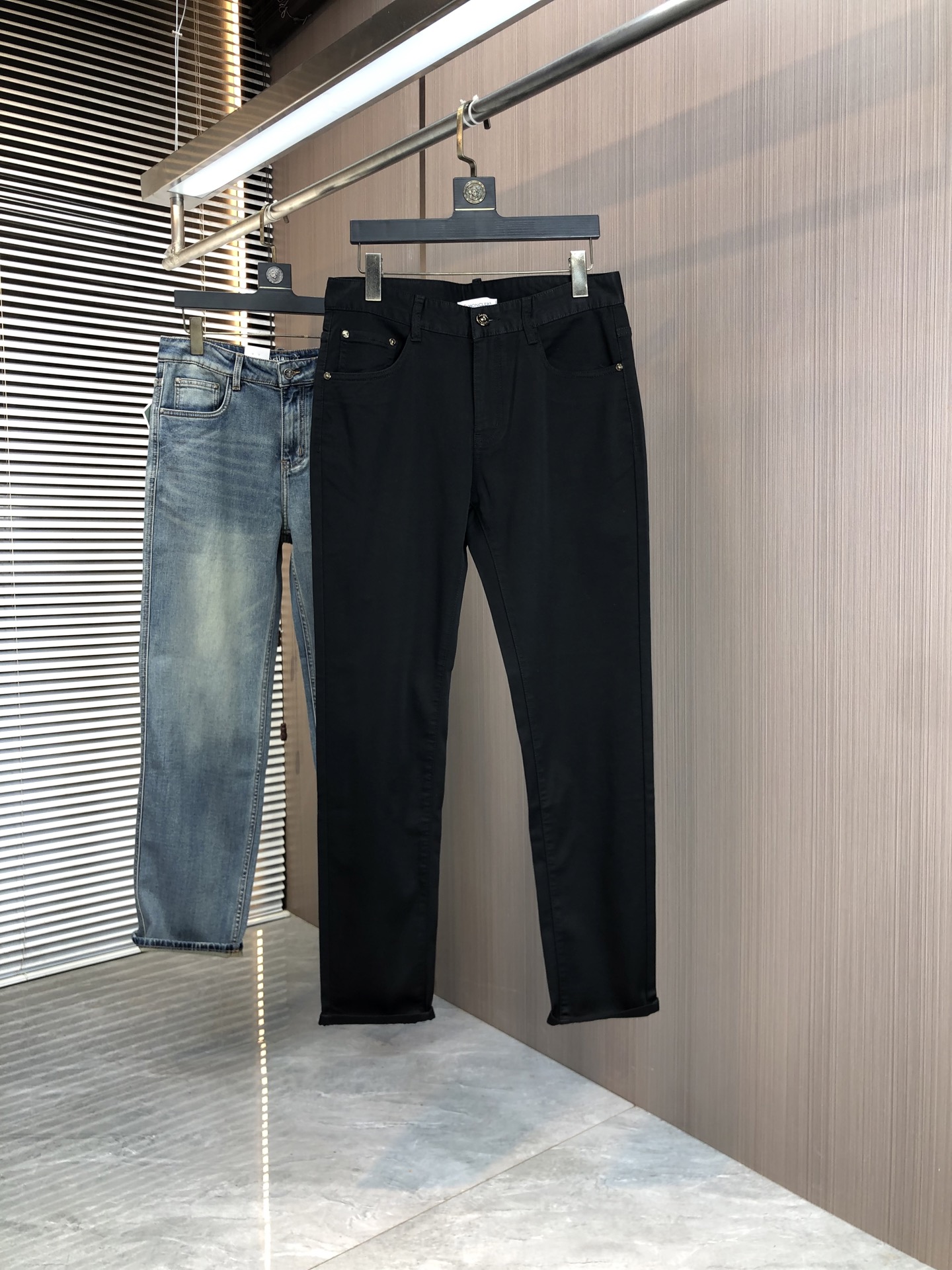 Moncler Jeans Slim Fit M-l