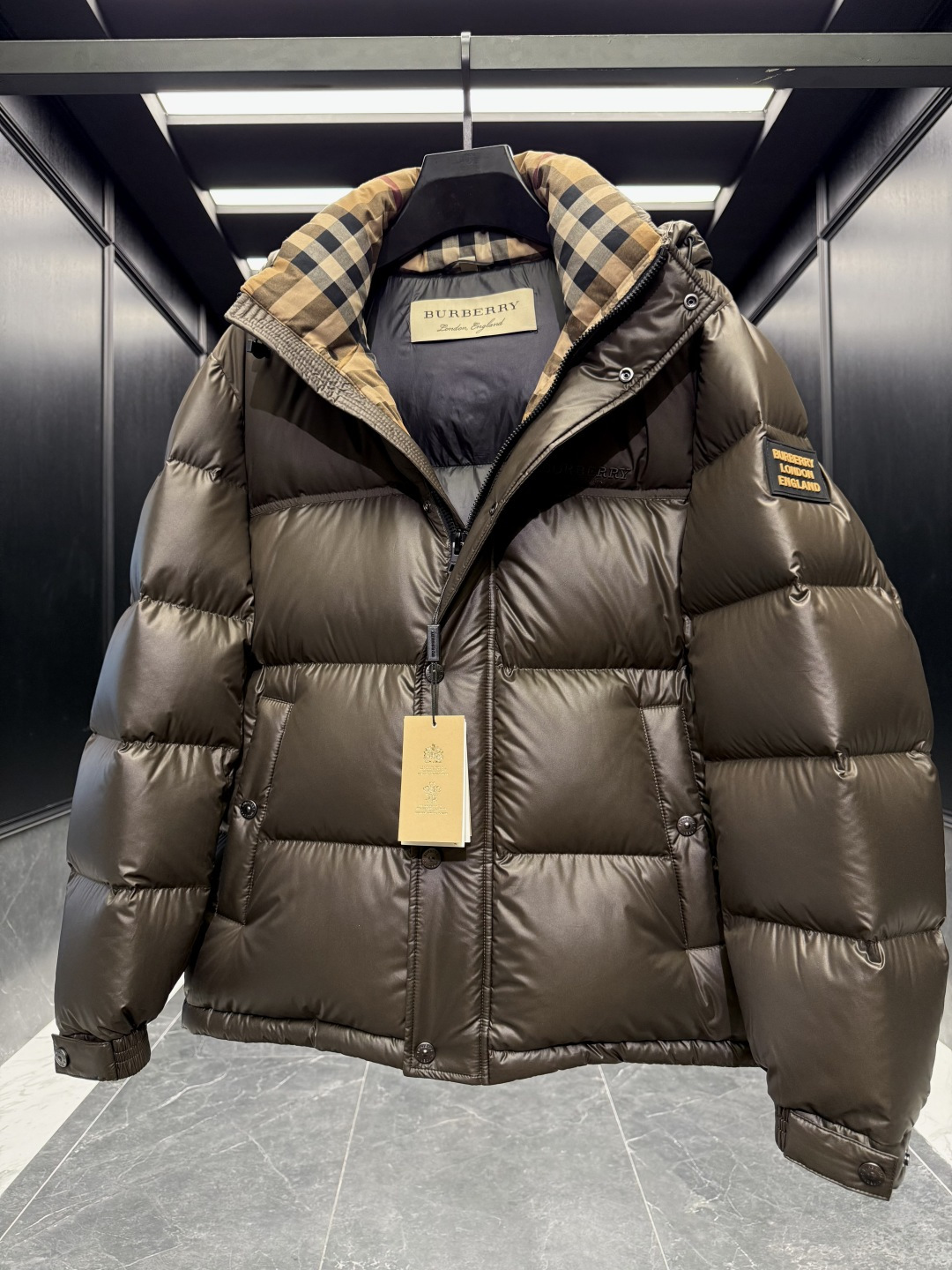 Burberry Down Jacket Cotton Black Hooded S-l