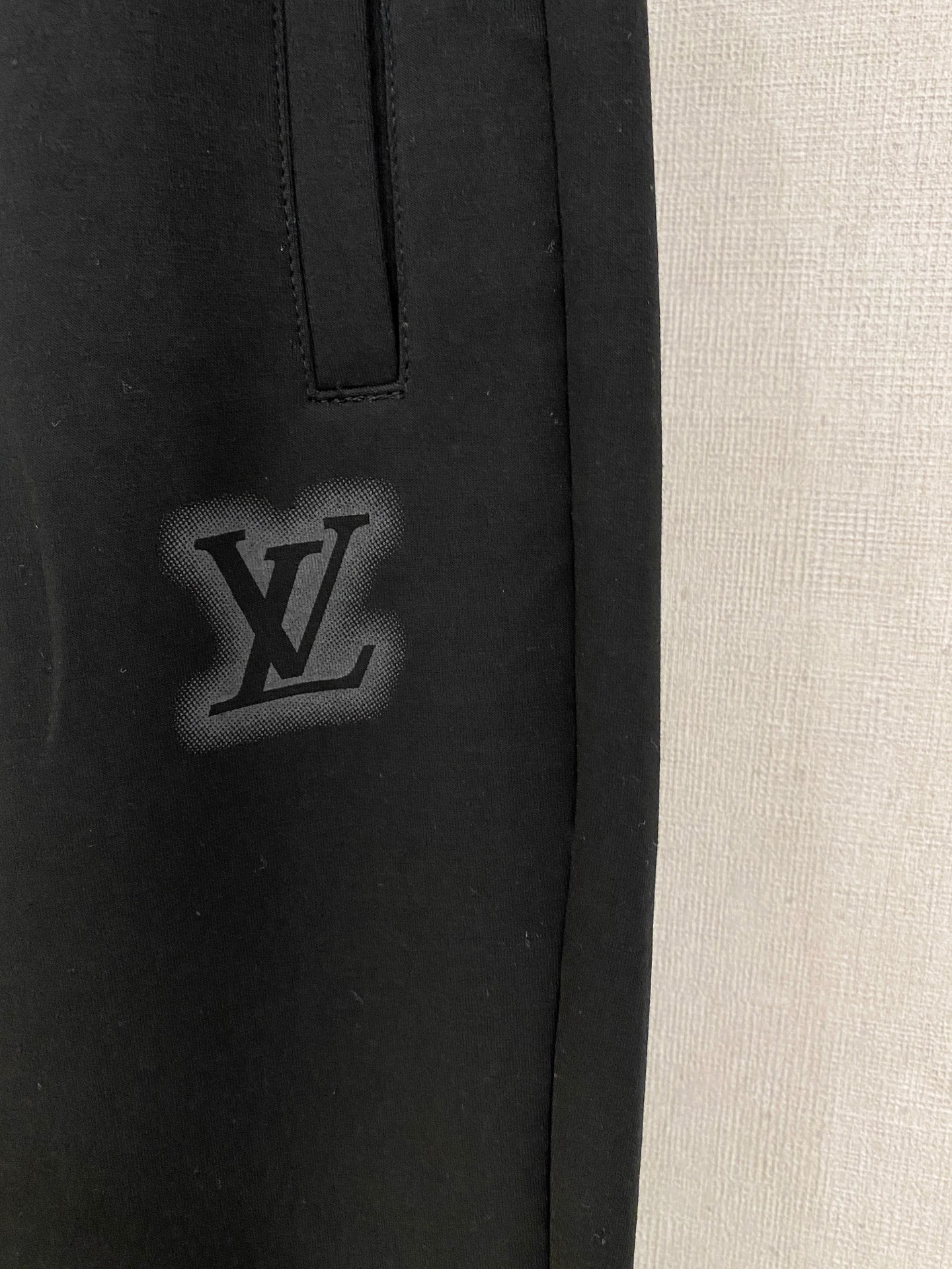 Louis Vuitton Basic Clothing S-m-l-xl