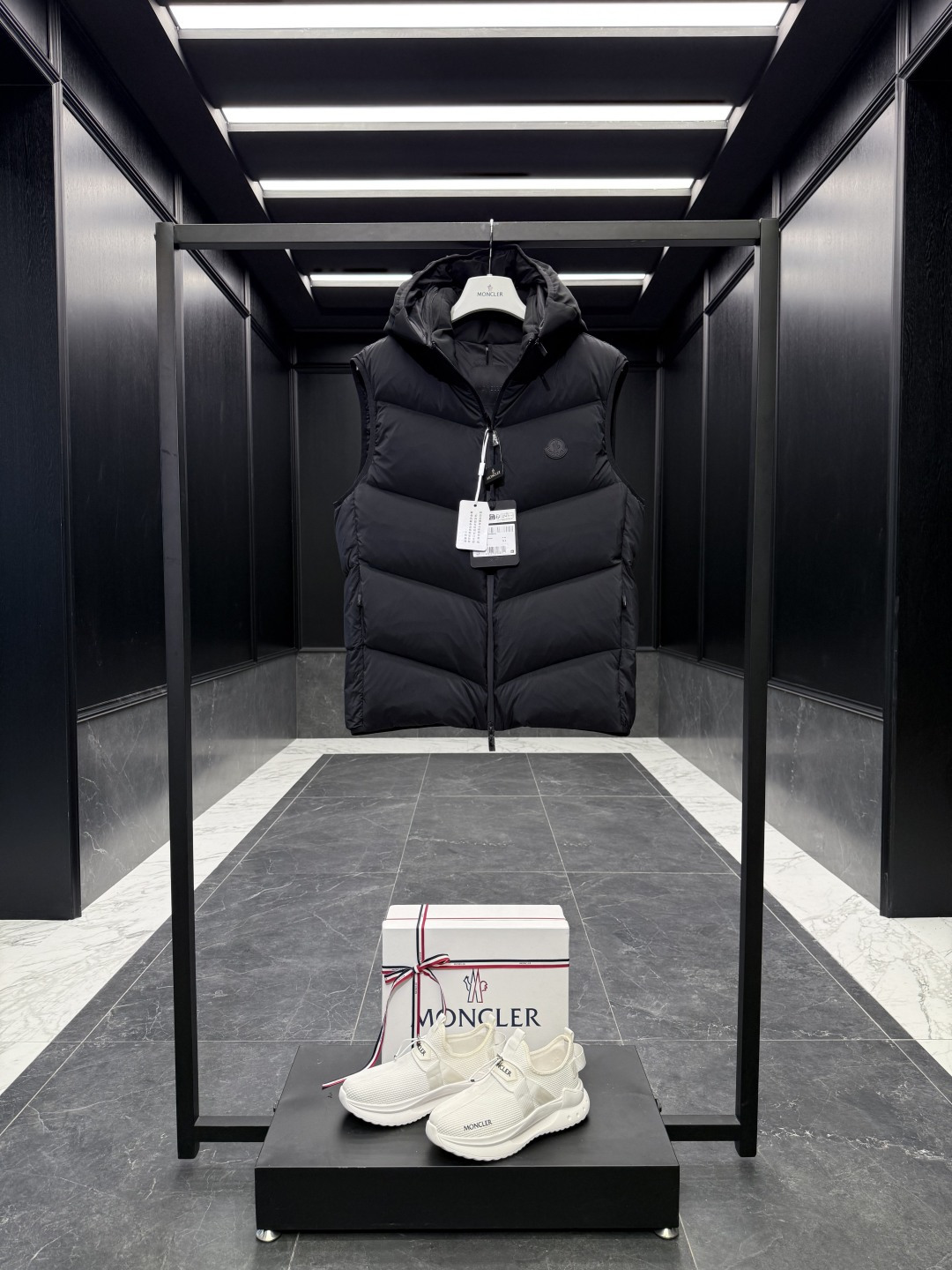 Moncler Male Down Vest Goose Down Black Hooded S-m-l