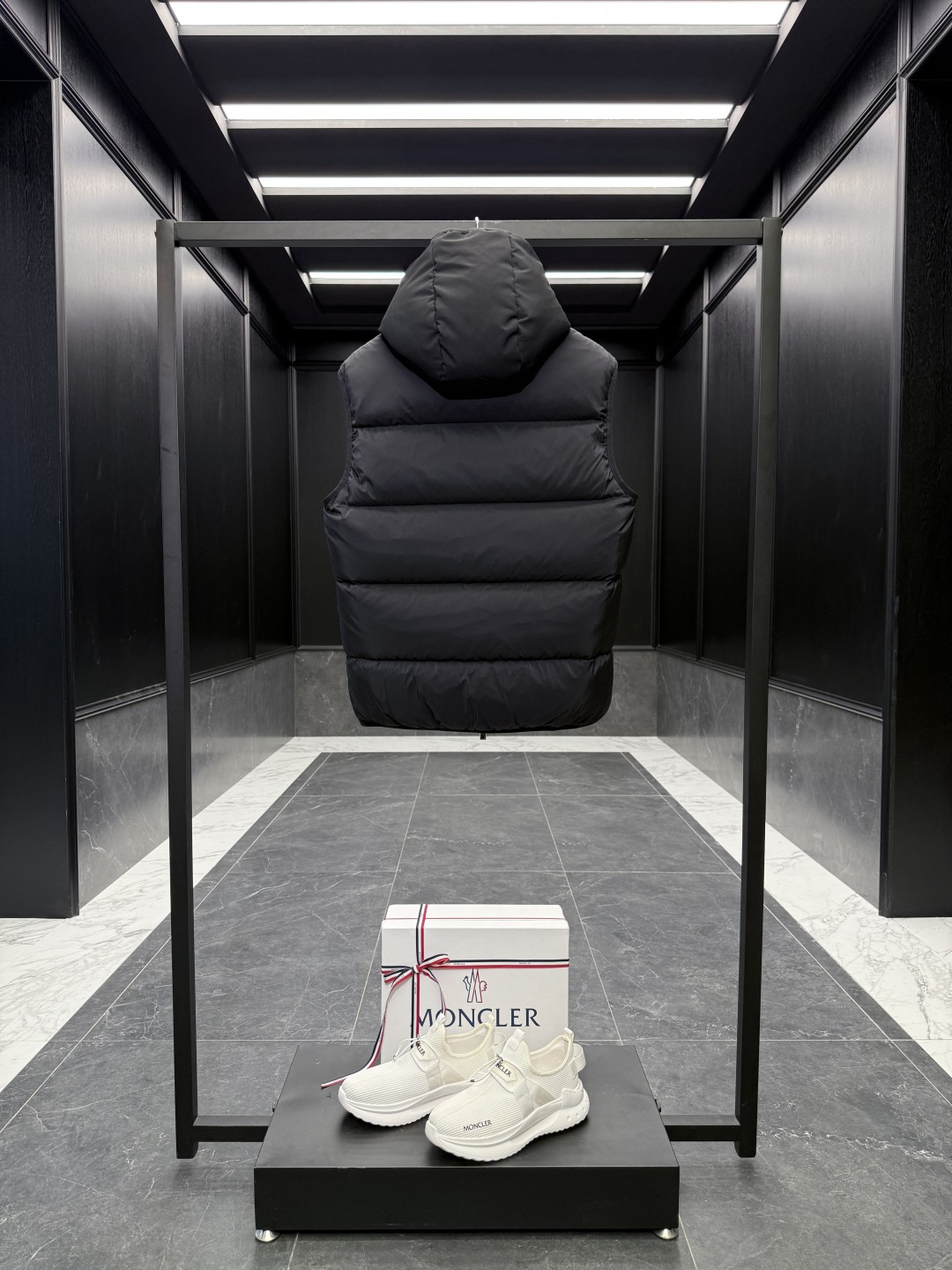 Moncler Male Down Vest Goose Down Black Hooded S-m-l