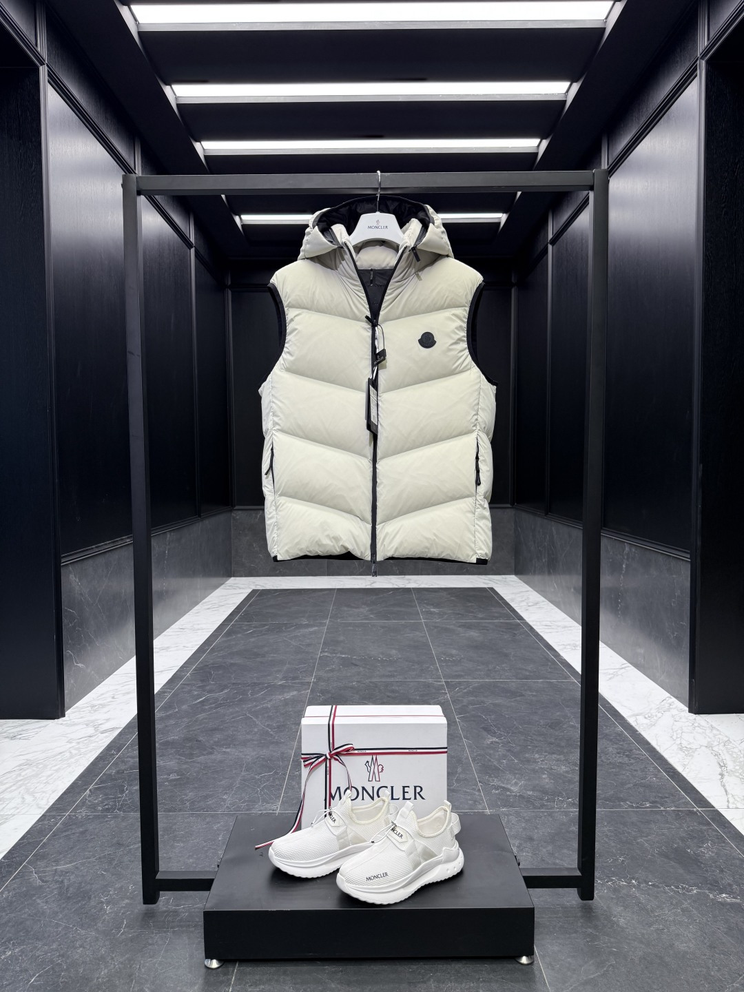 Moncler Male Down Vest Goose Down Black Hooded S-m-l