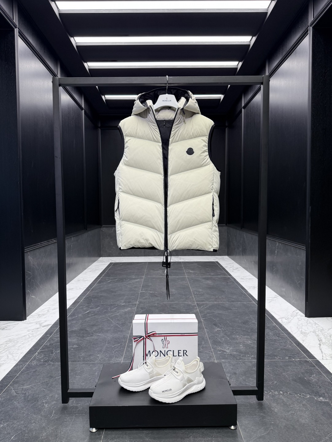 Moncler Male Down Vest Goose Down Black Hooded S-m-l