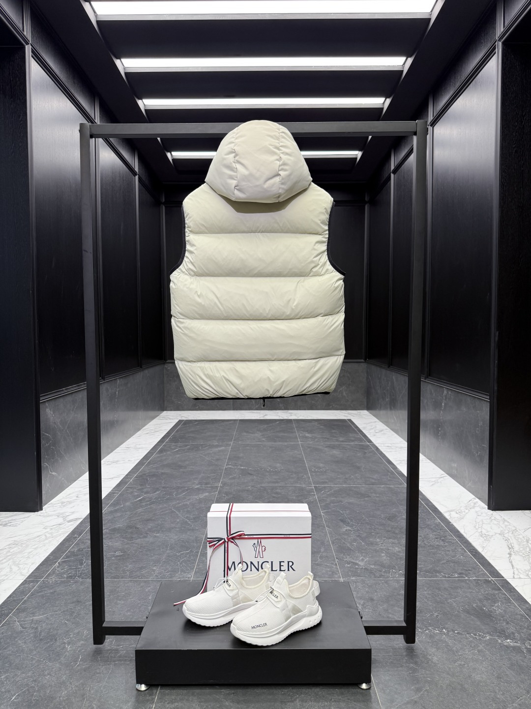 Moncler Male Down Vest Goose Down Black Hooded S-m-l