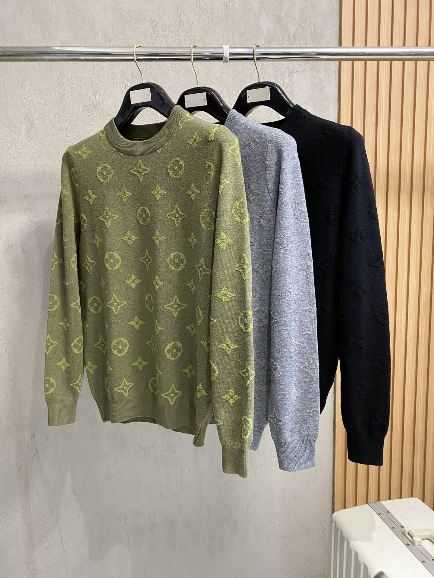 Louis Vuitton Basic Clothing Wool M-l-xl