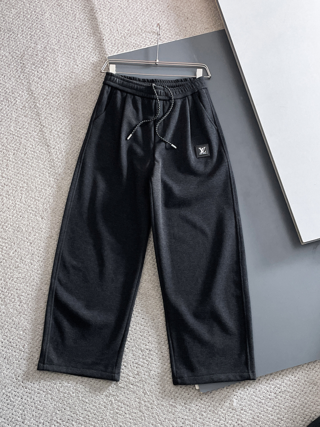 Louis Vuitton Basic Clothing S-m-l-xl