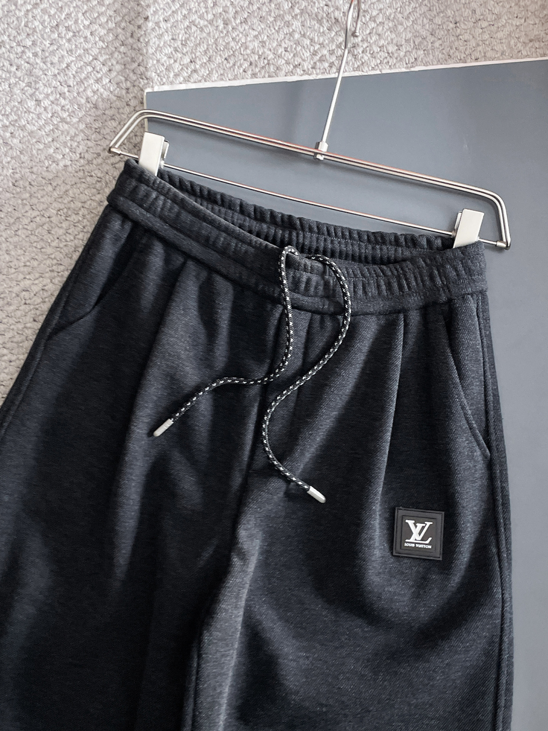 Louis Vuitton Basic Clothing S-m-l-xl