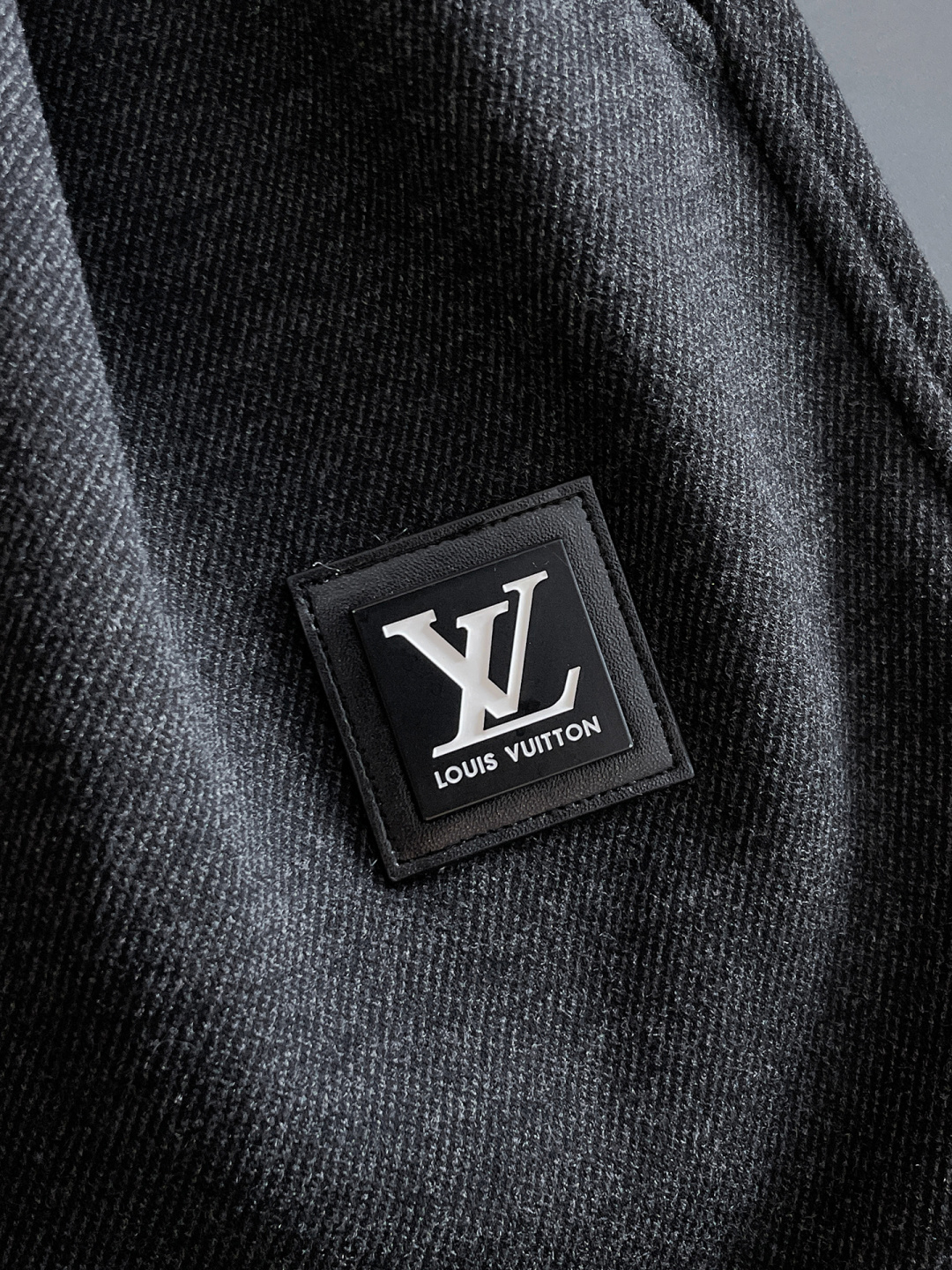 Louis Vuitton Basic Clothing S-m-l-xl