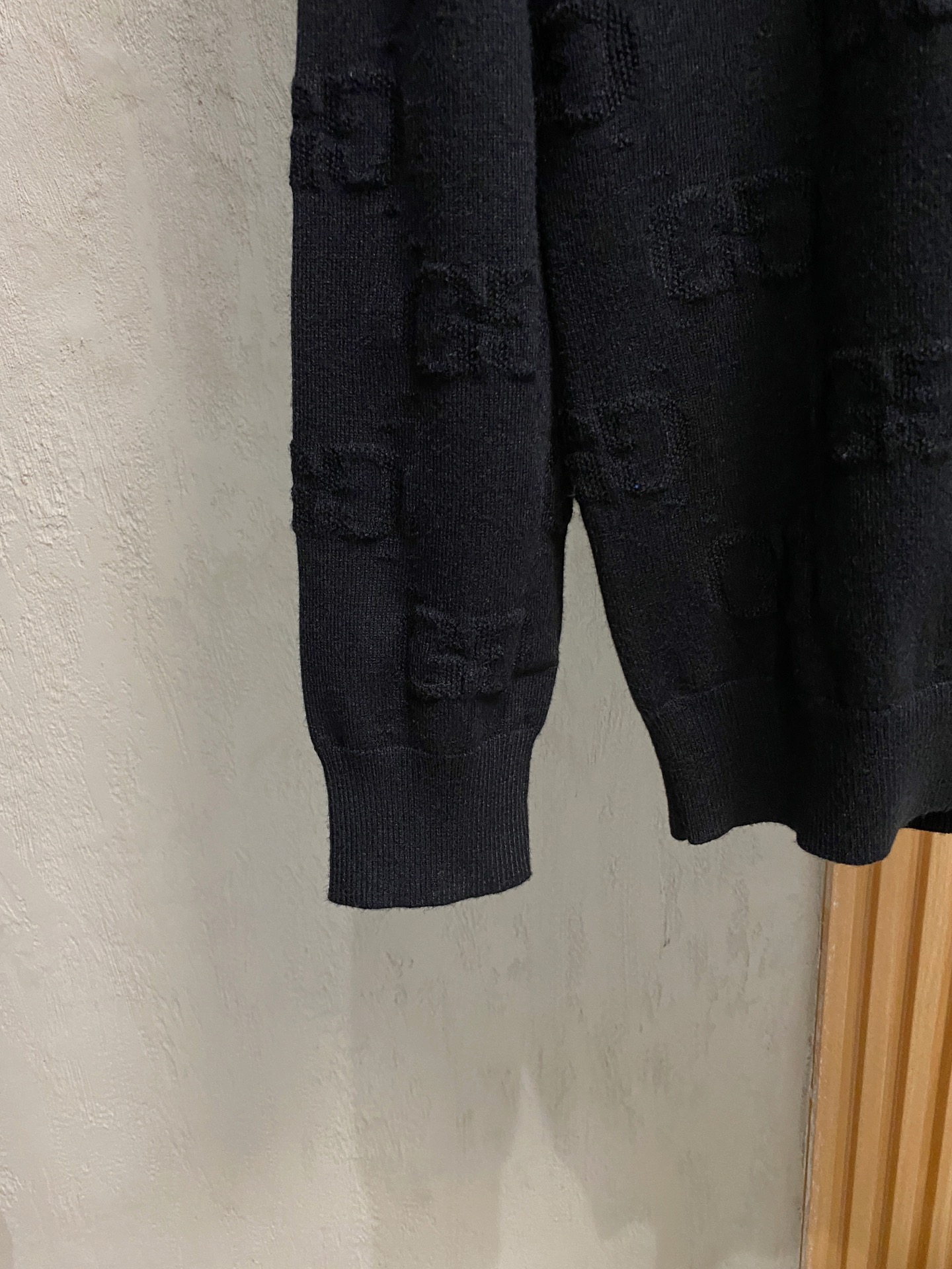 Gucci Basic Clothing Wool M-xl