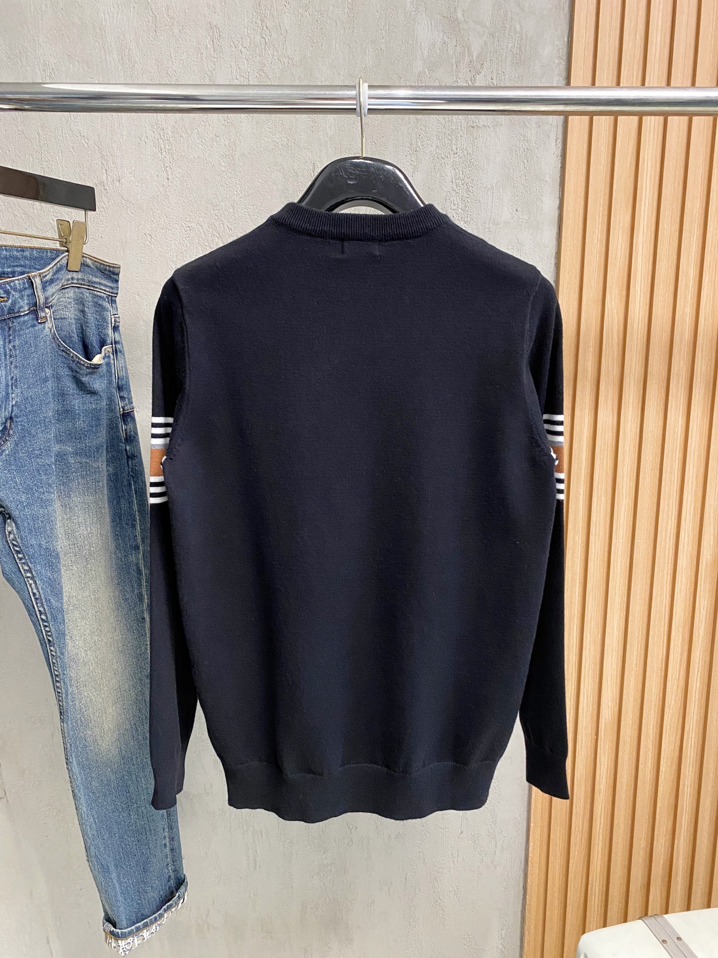 Burberry Basic Clothing Wool M-xl