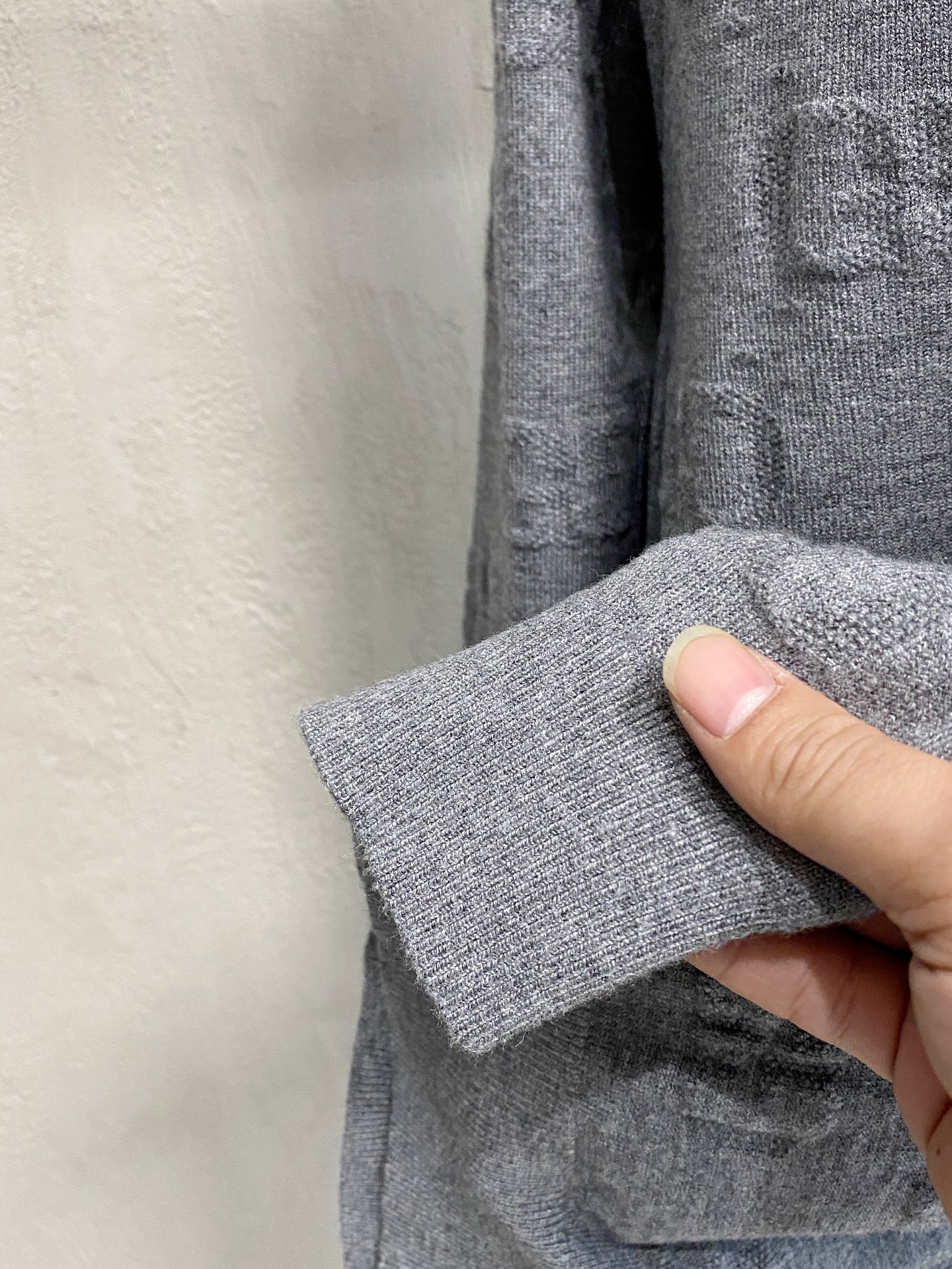 Gucci Basic Clothing Wool M-xl
