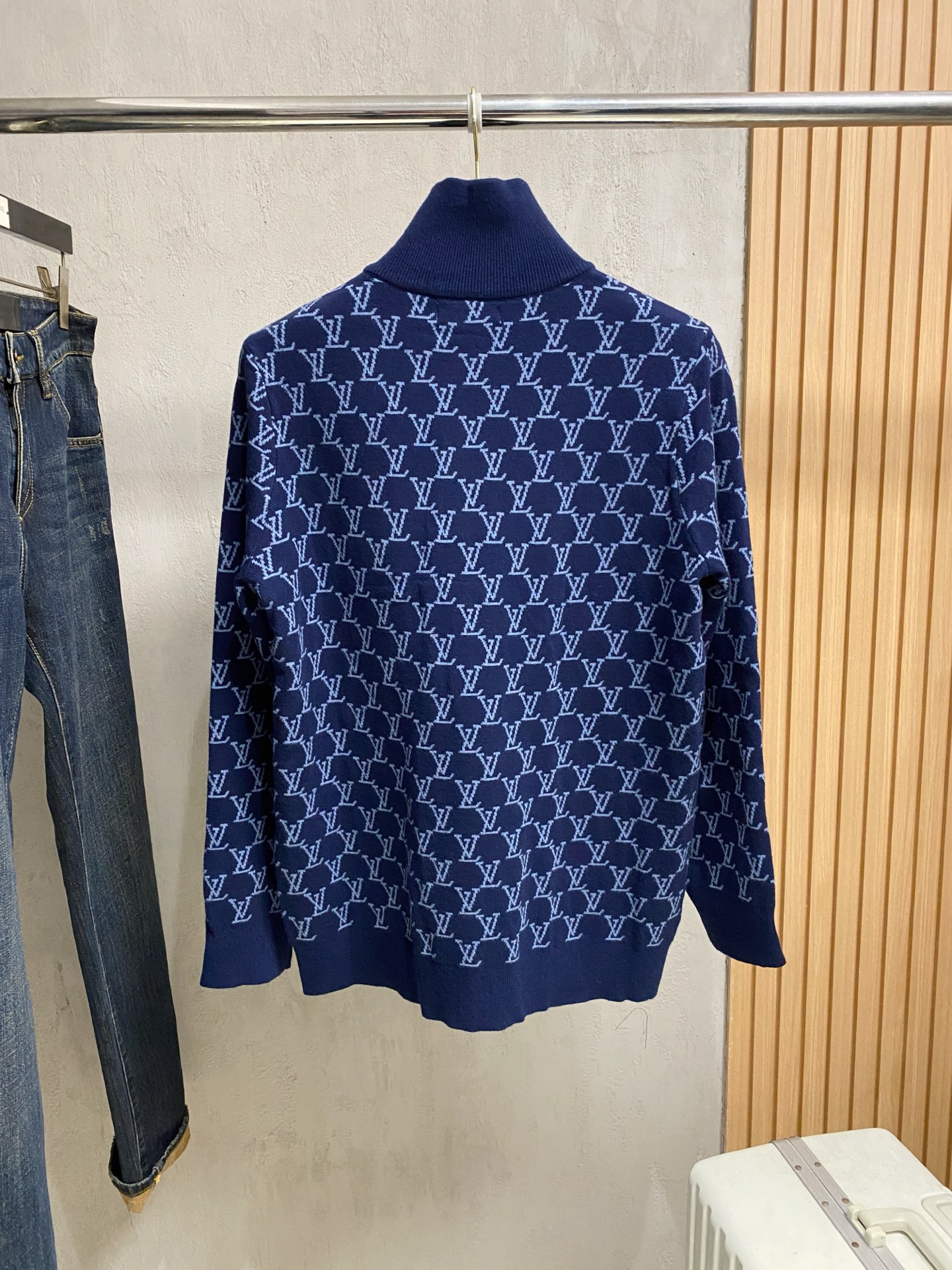 Louis Vuitton Basic Clothing Wool M-l-xl