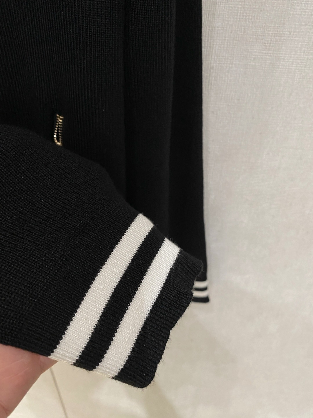 Gucci Basic Clothing Wool M-xl