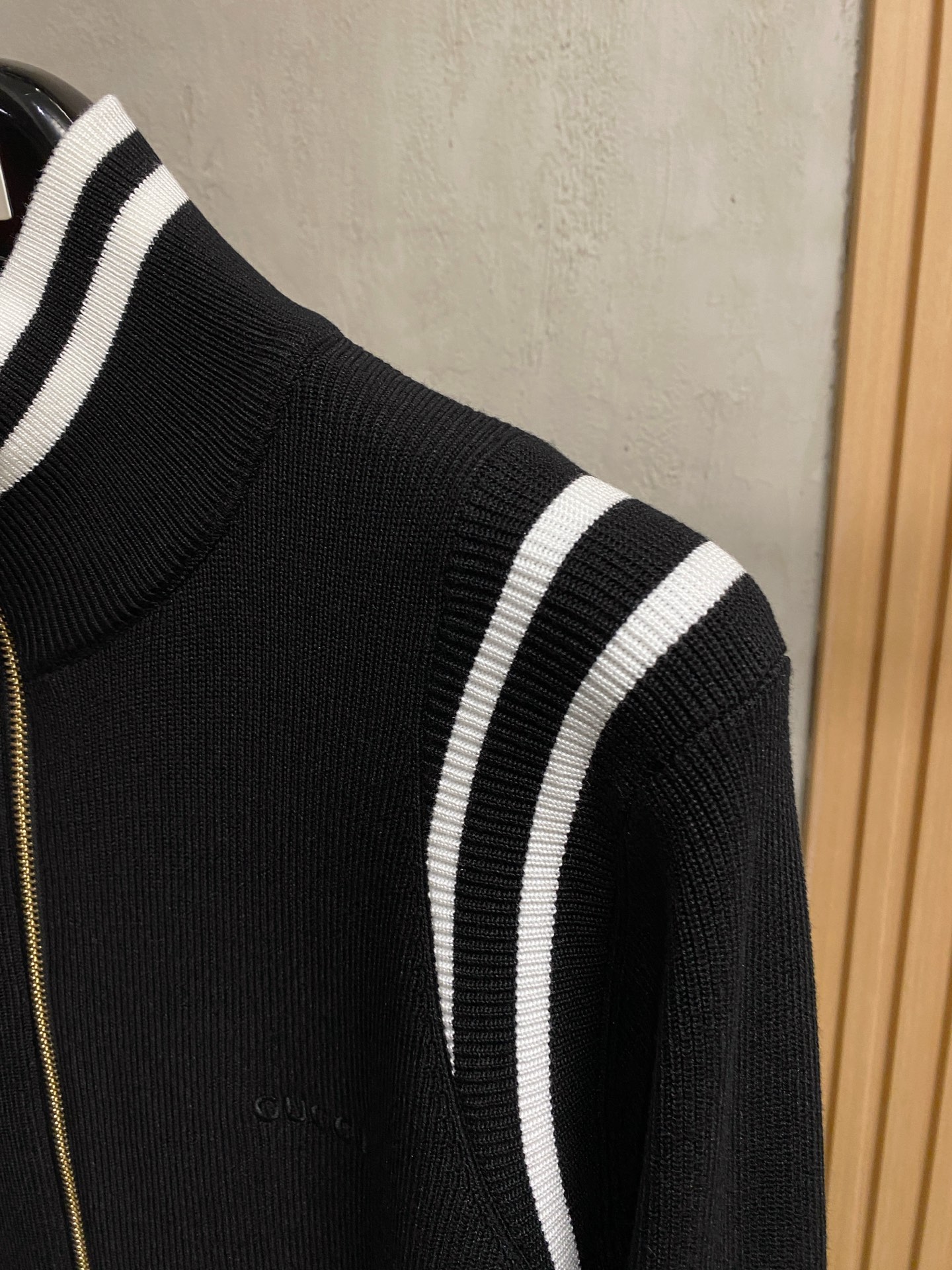 Gucci Basic Clothing Wool M-xl