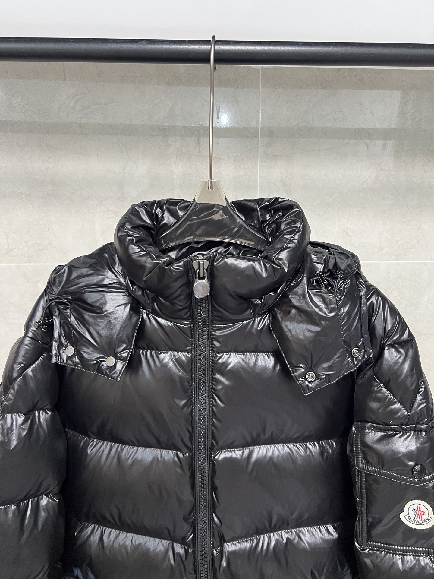 Moncler Down Jacket White Duck Down Black Hooded M-l