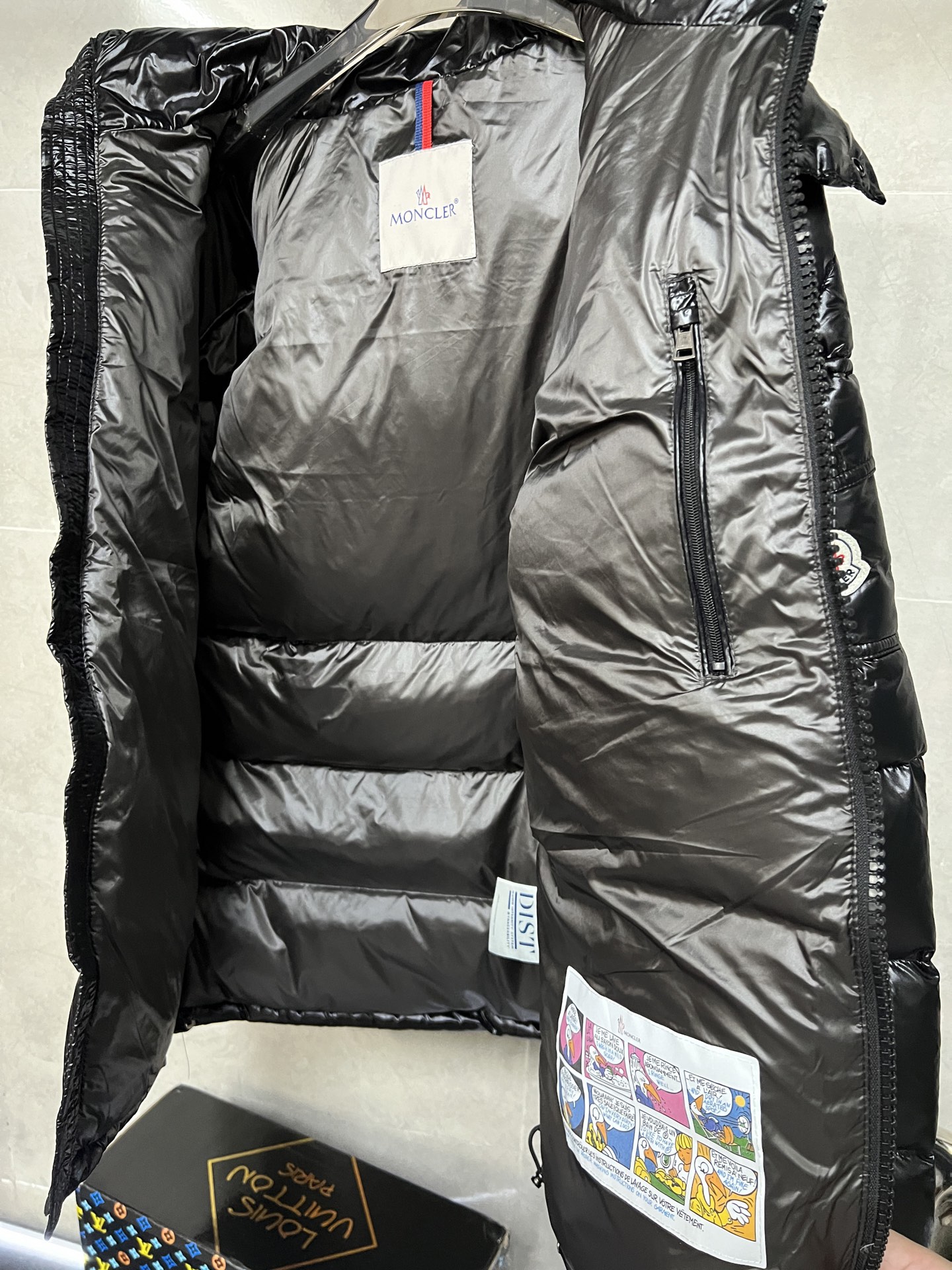Moncler Down Jacket White Duck Down Black Hooded M-l