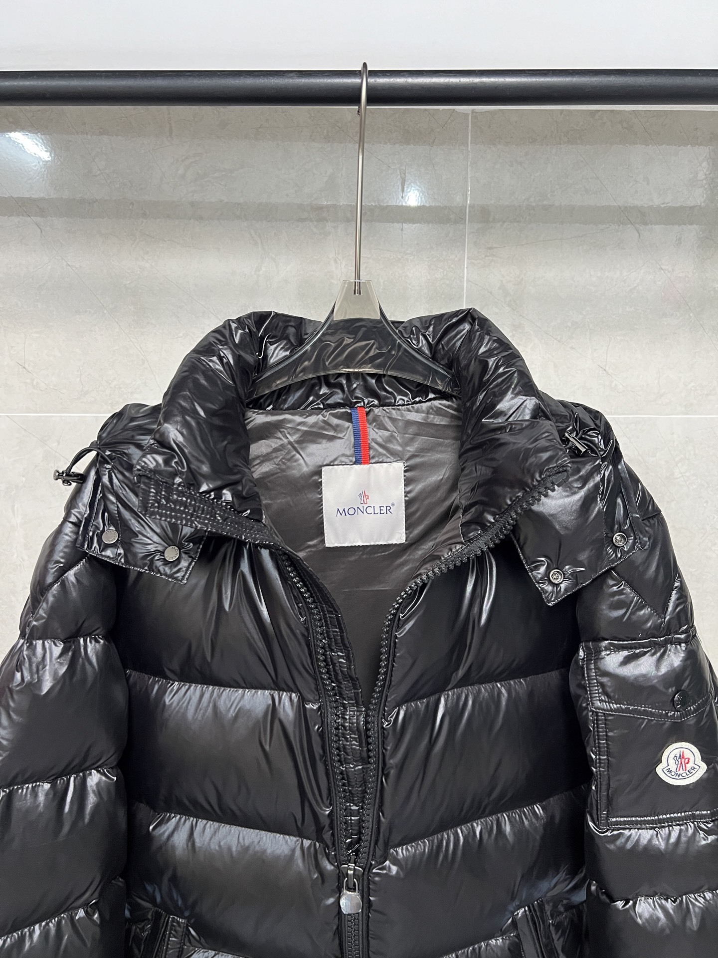 Moncler Down Jacket White Duck Down Black Hooded M-l