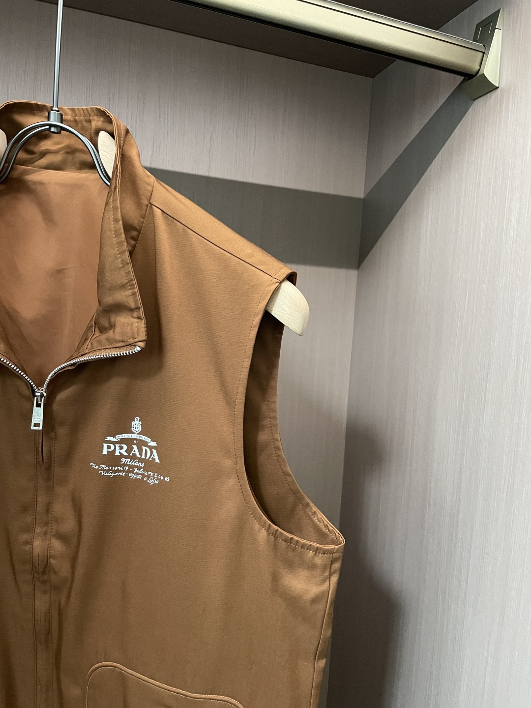 Prada Vest Hooded S-m-xl