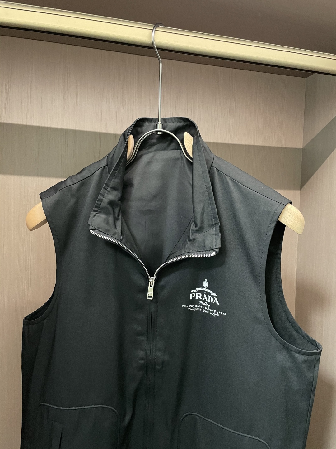 Prada Vest Hooded S-m-xl