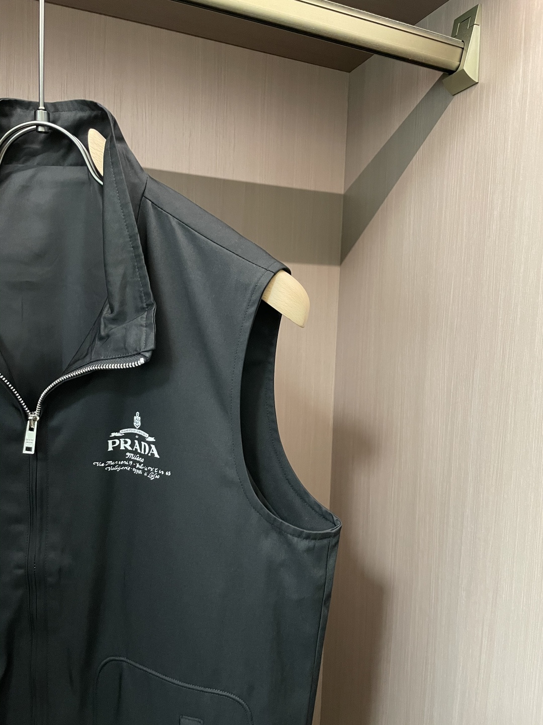 Prada Vest Hooded S-m-xl