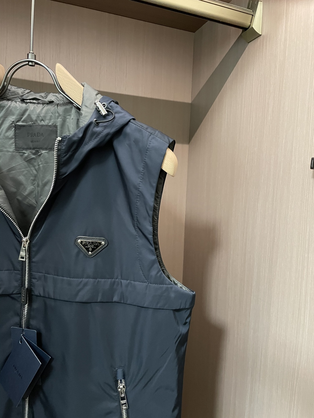 Prada Vest Hooded S-m-xl