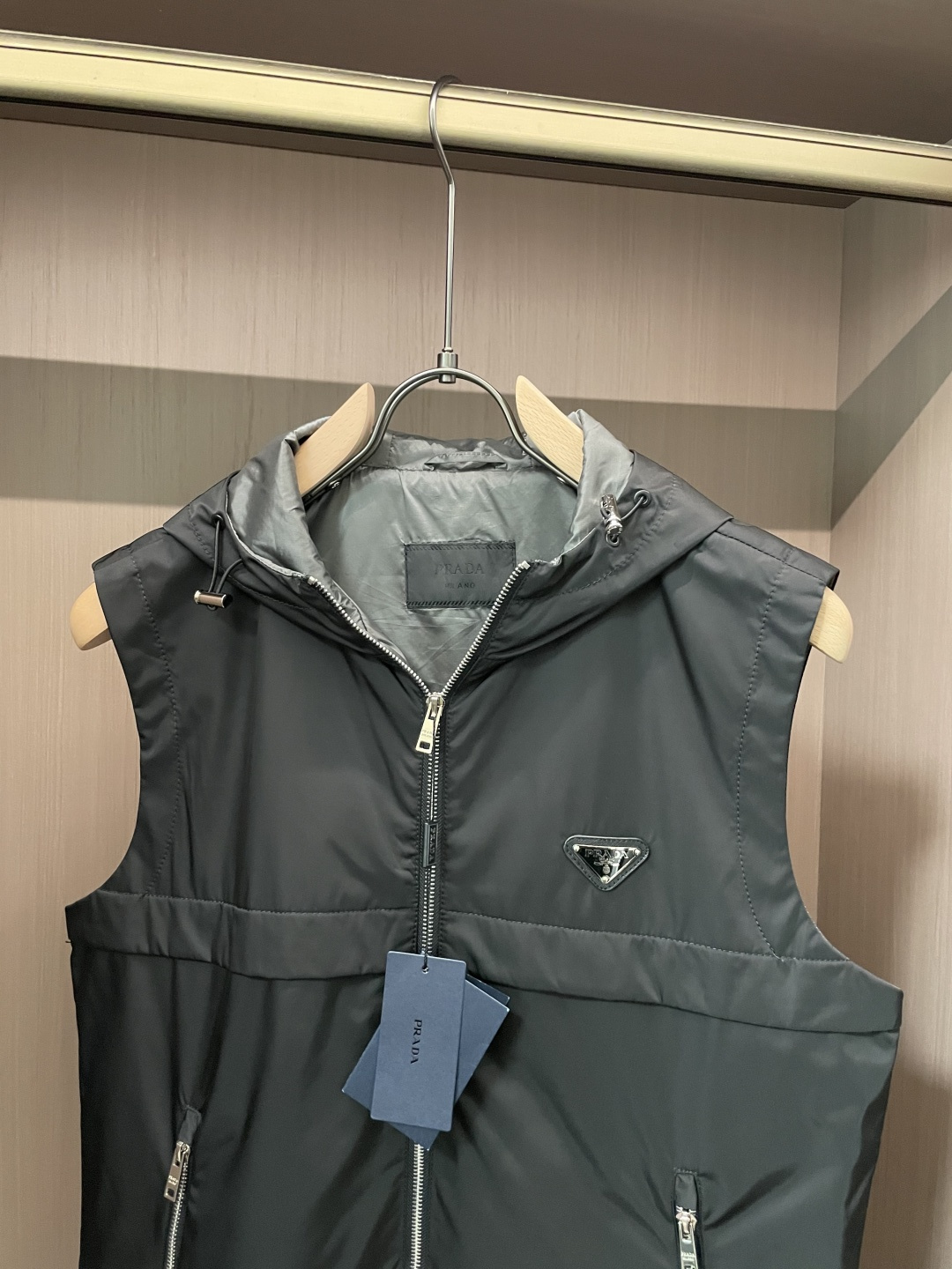 Prada Vest Hooded S-m-xl