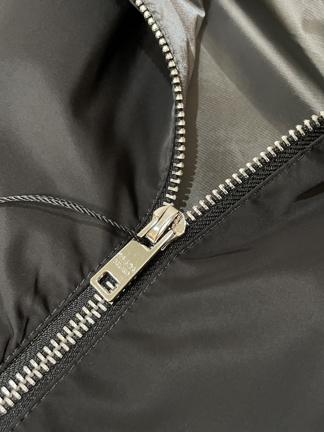 Prada Vest Hooded S-m-xl
