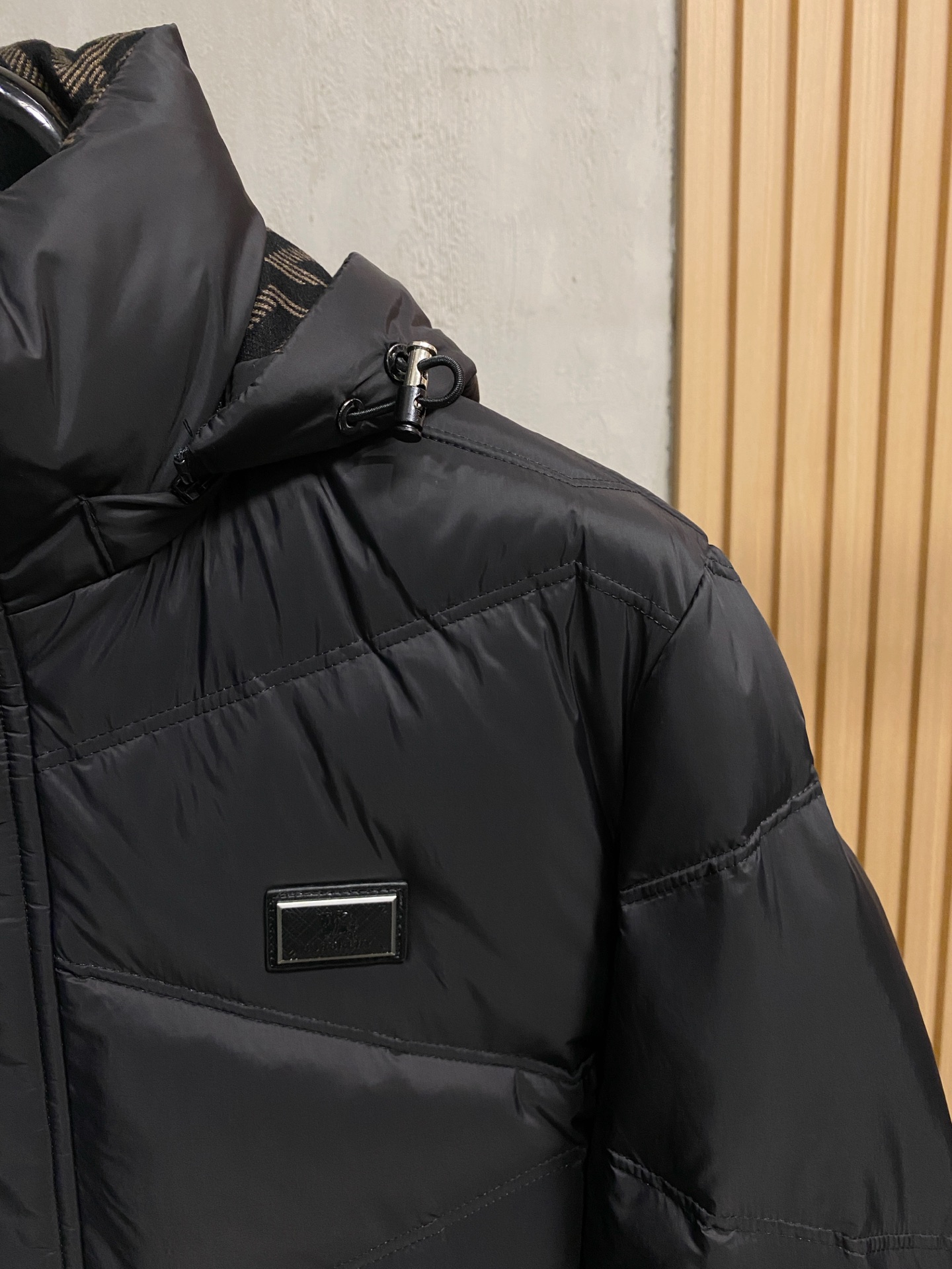 Burberry Down Jacket S-m-l-xl