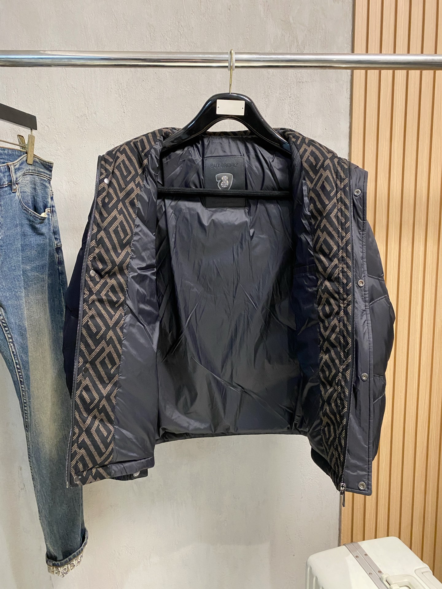 Burberry Down Jacket S-m-l-xl