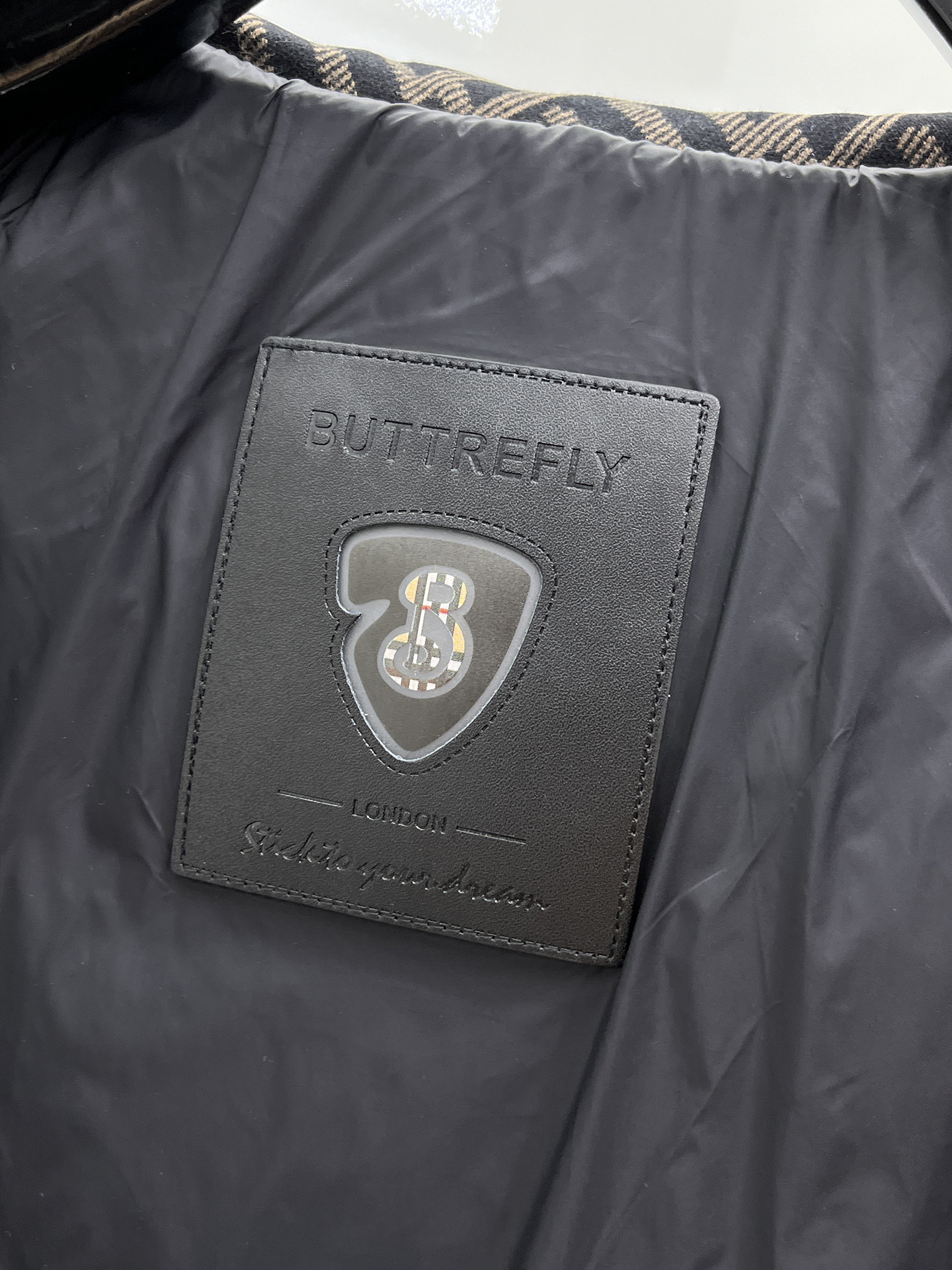 Burberry Down Jacket S-m-l-xl