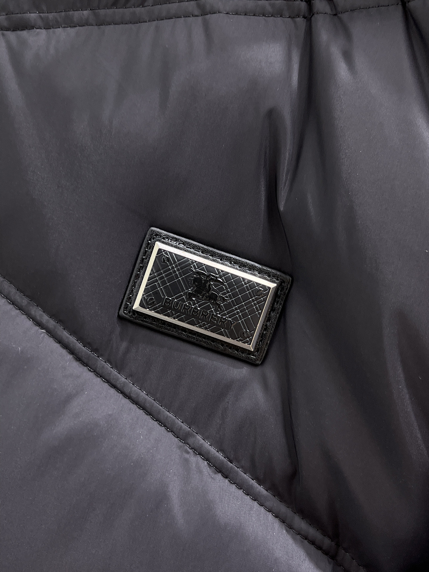 Burberry Down Jacket S-m-l-xl